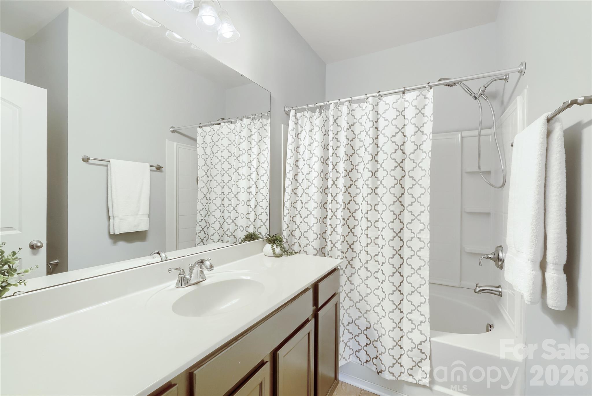2355 Donnington Lane Property Photo 18