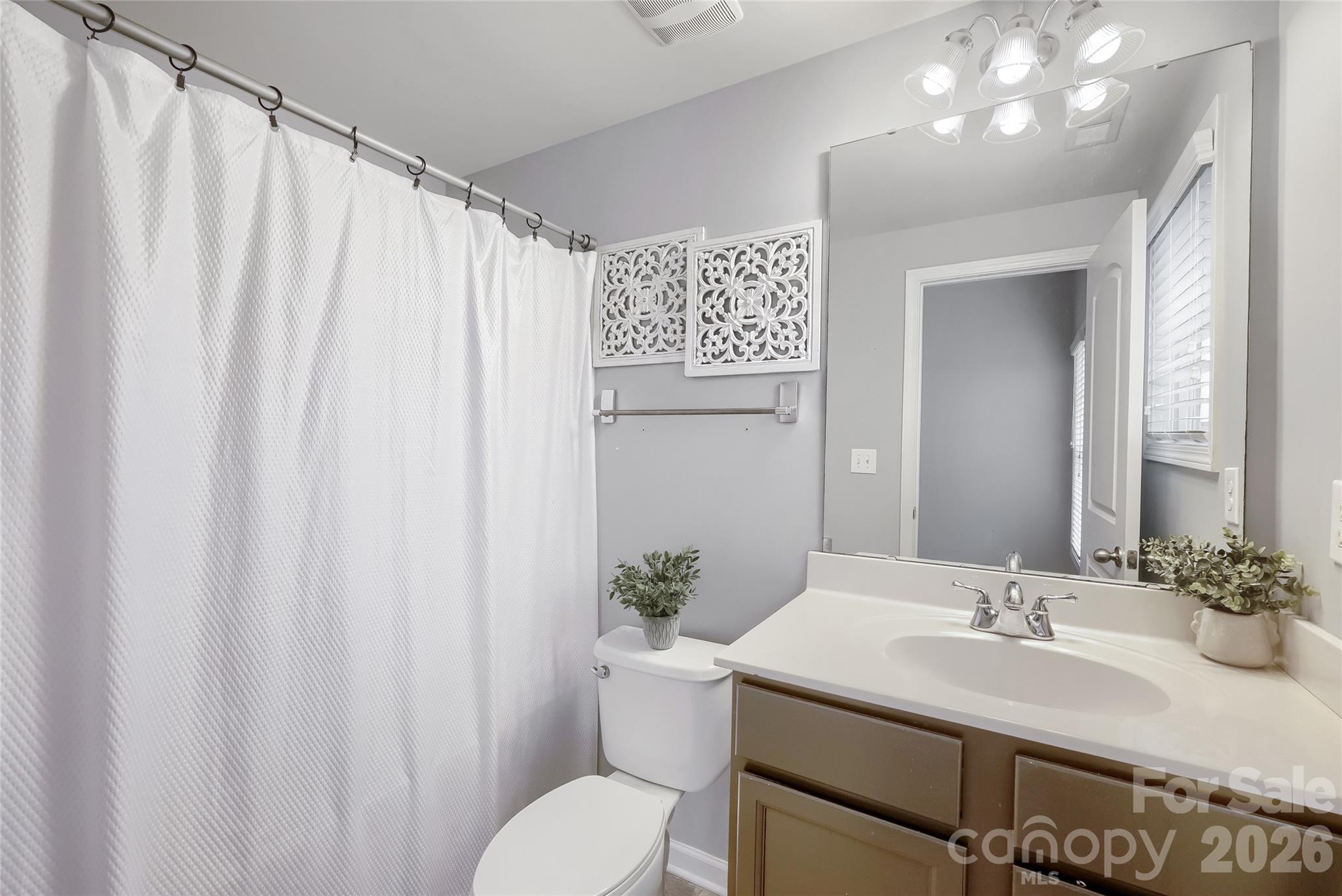 2355 Donnington Lane Property Photo 24
