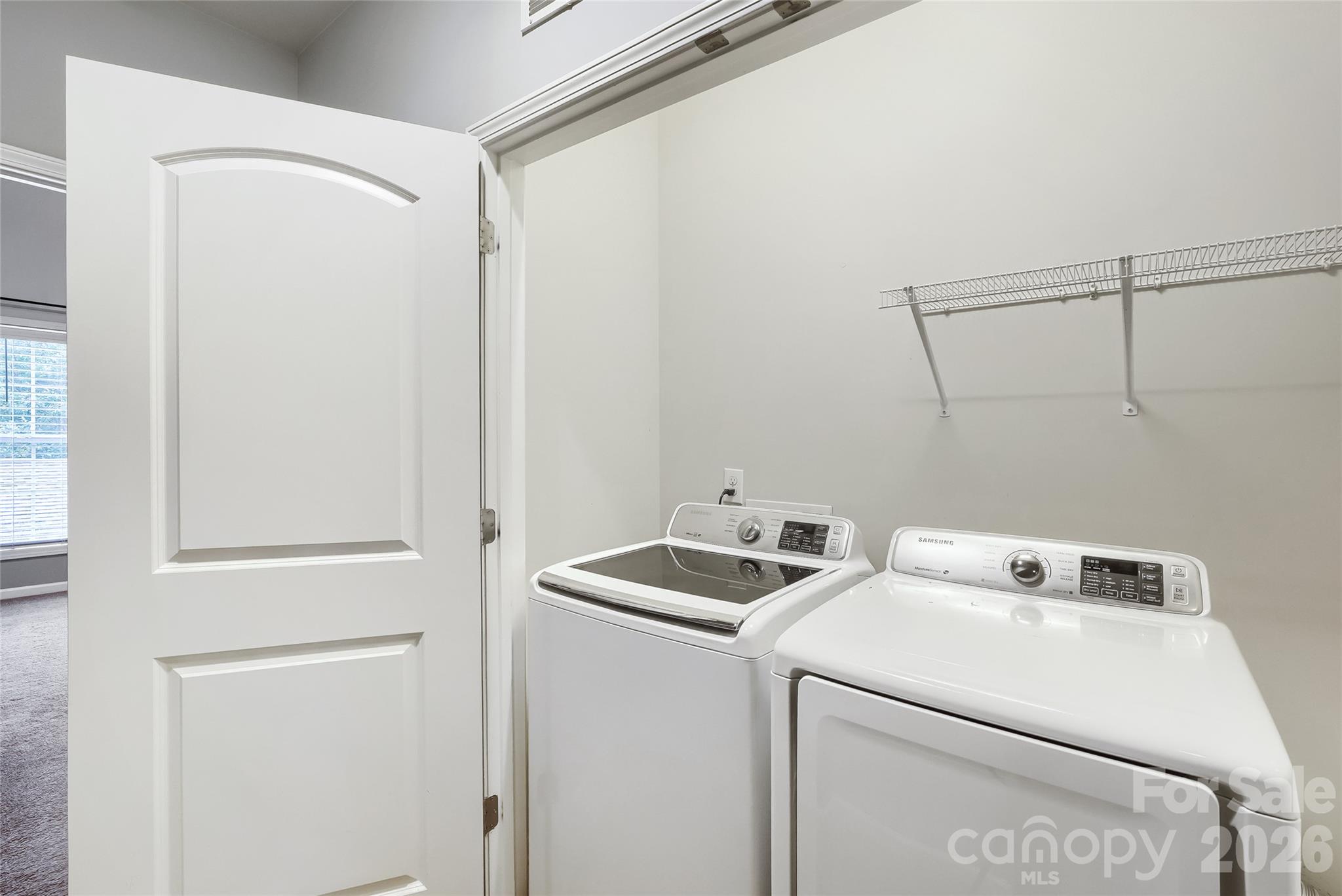2355 Donnington Lane Property Photo 25