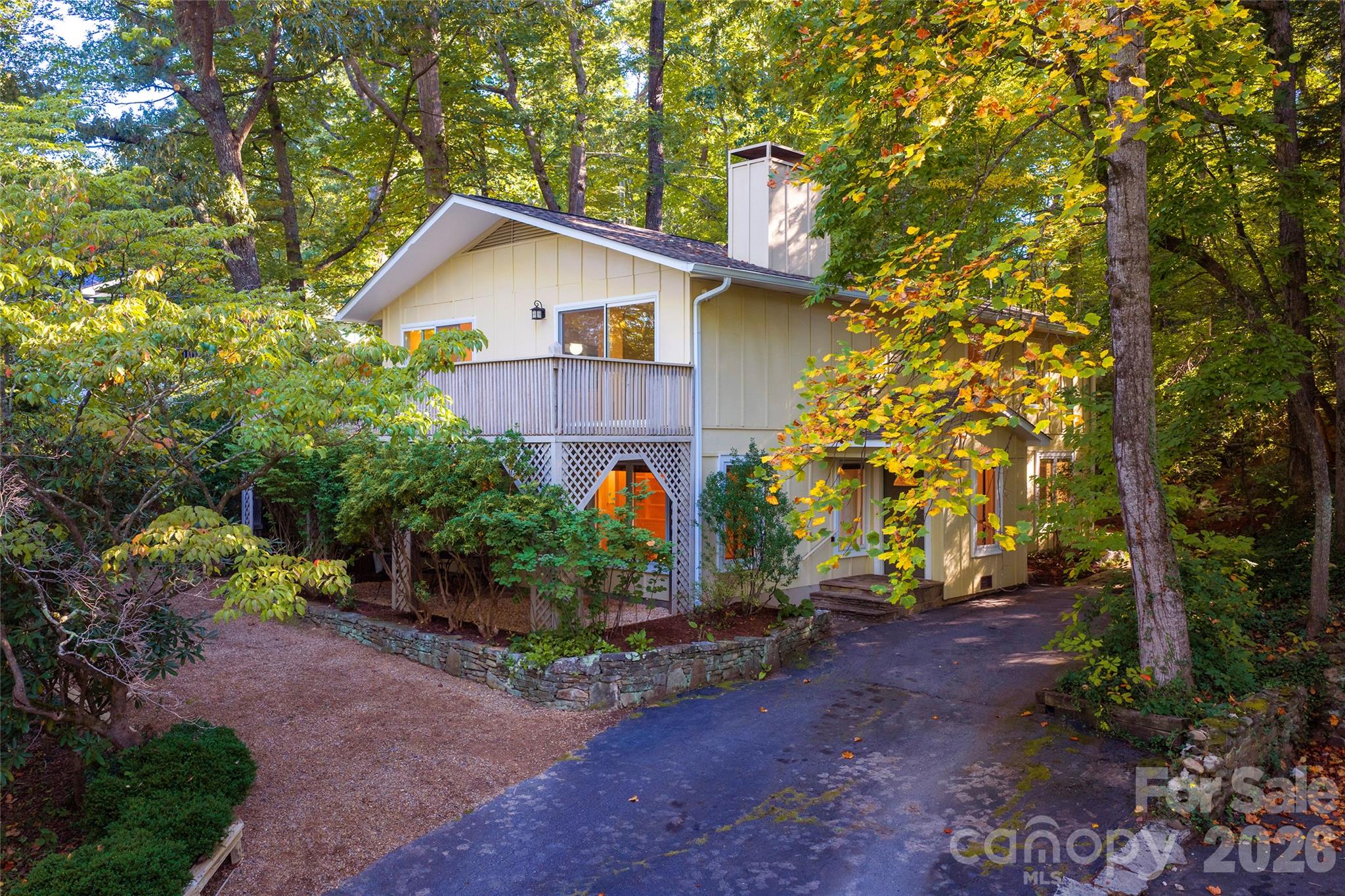 112 Rhododendron Avenue Property Photo 1