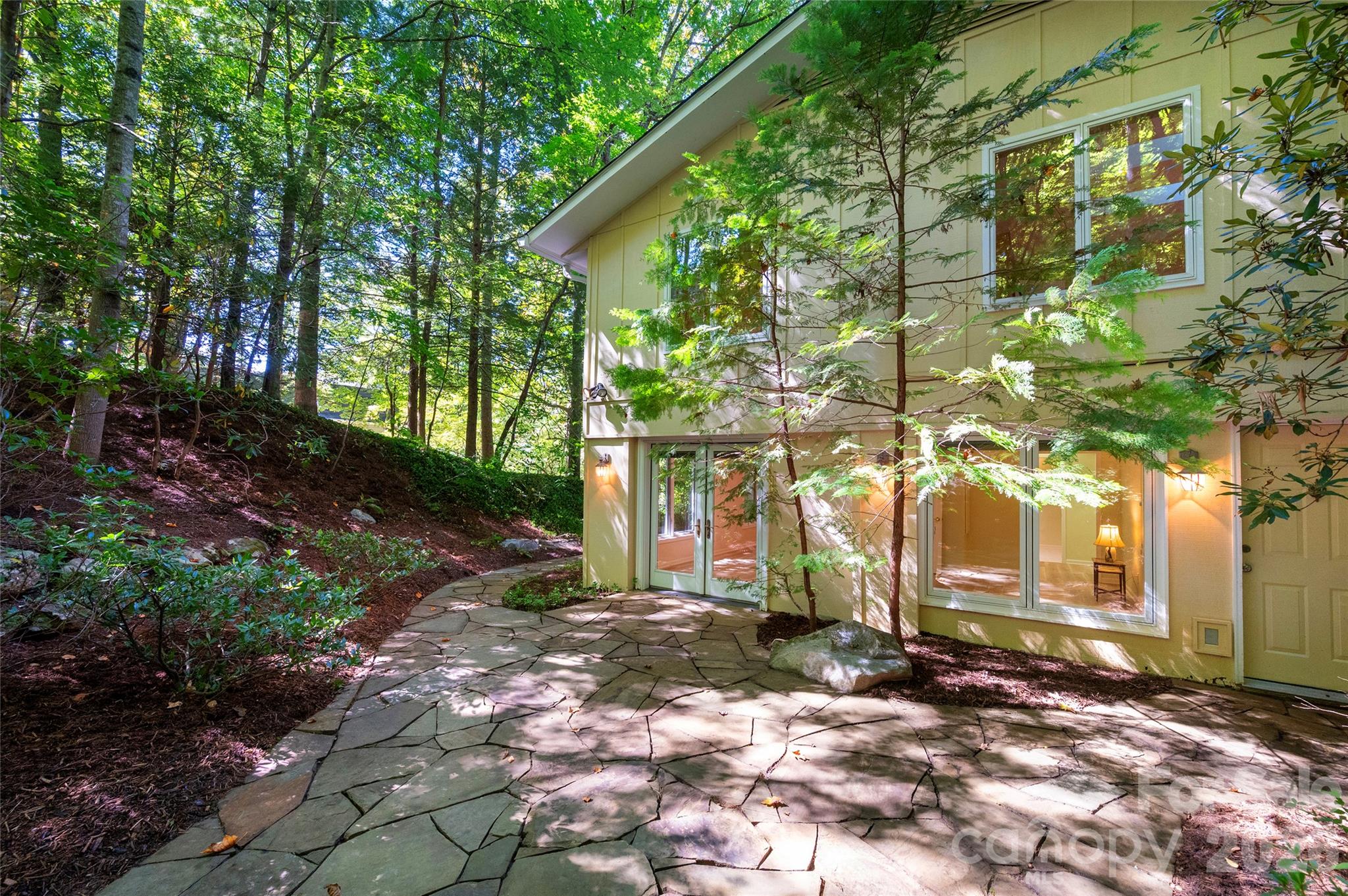 112 Rhododendron Avenue Property Photo 36