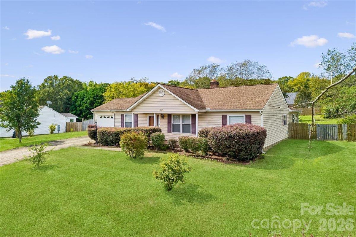 8544 Indian Summer Trail Property Photo 2