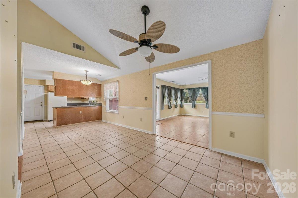 8544 Indian Summer Trail Property Photo 10