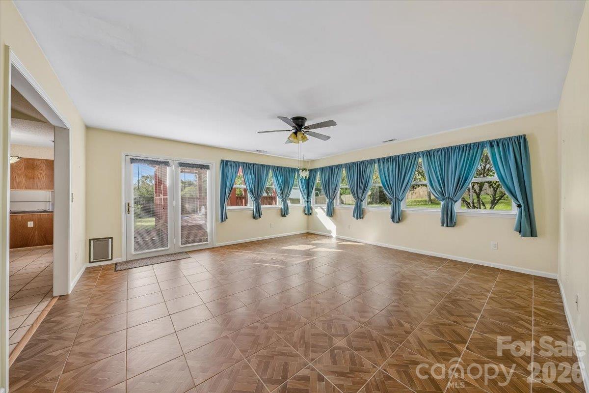 8544 Indian Summer Trail Property Photo 16