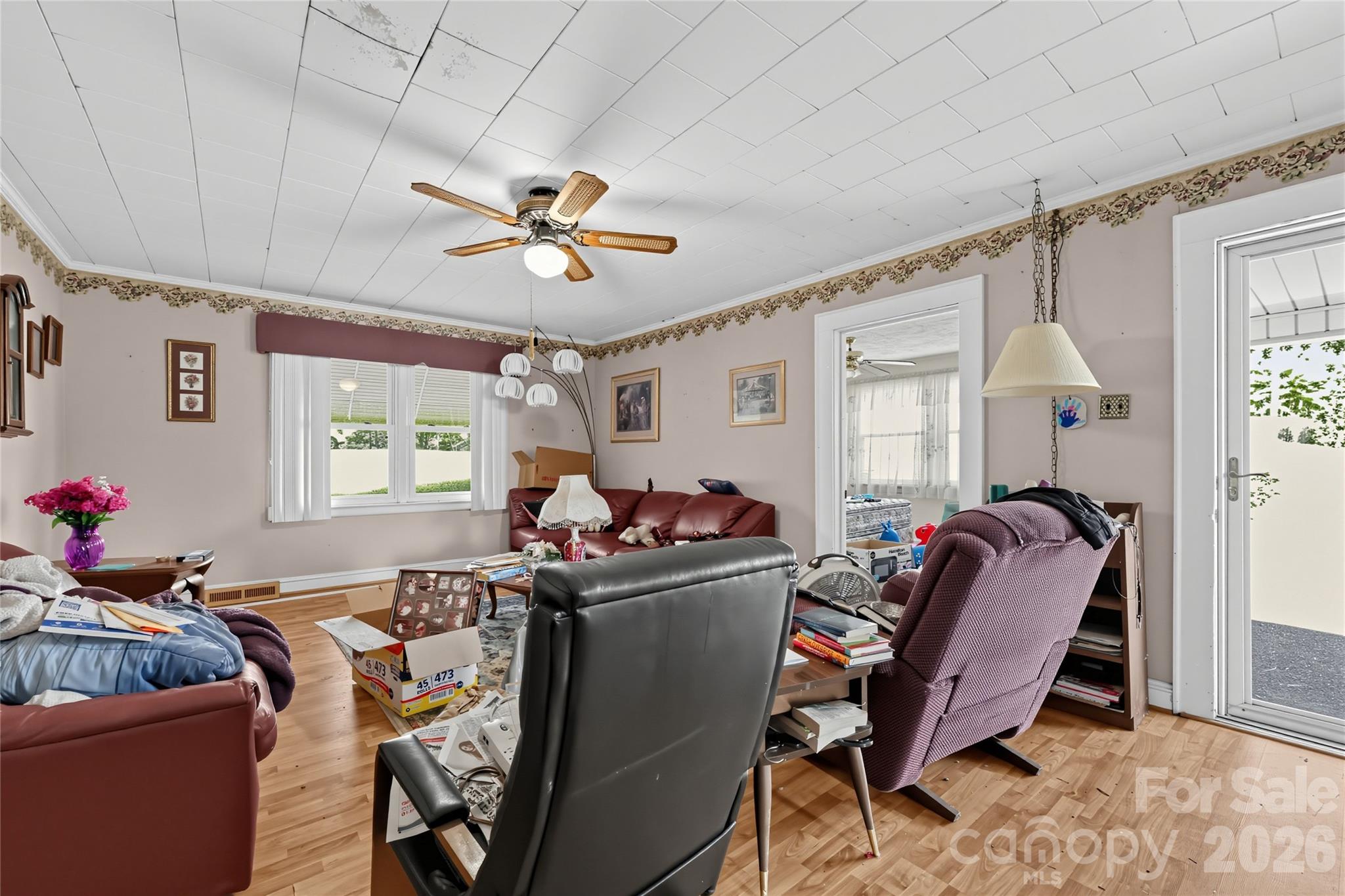 519 E 2nd Avenue Property Photo 7