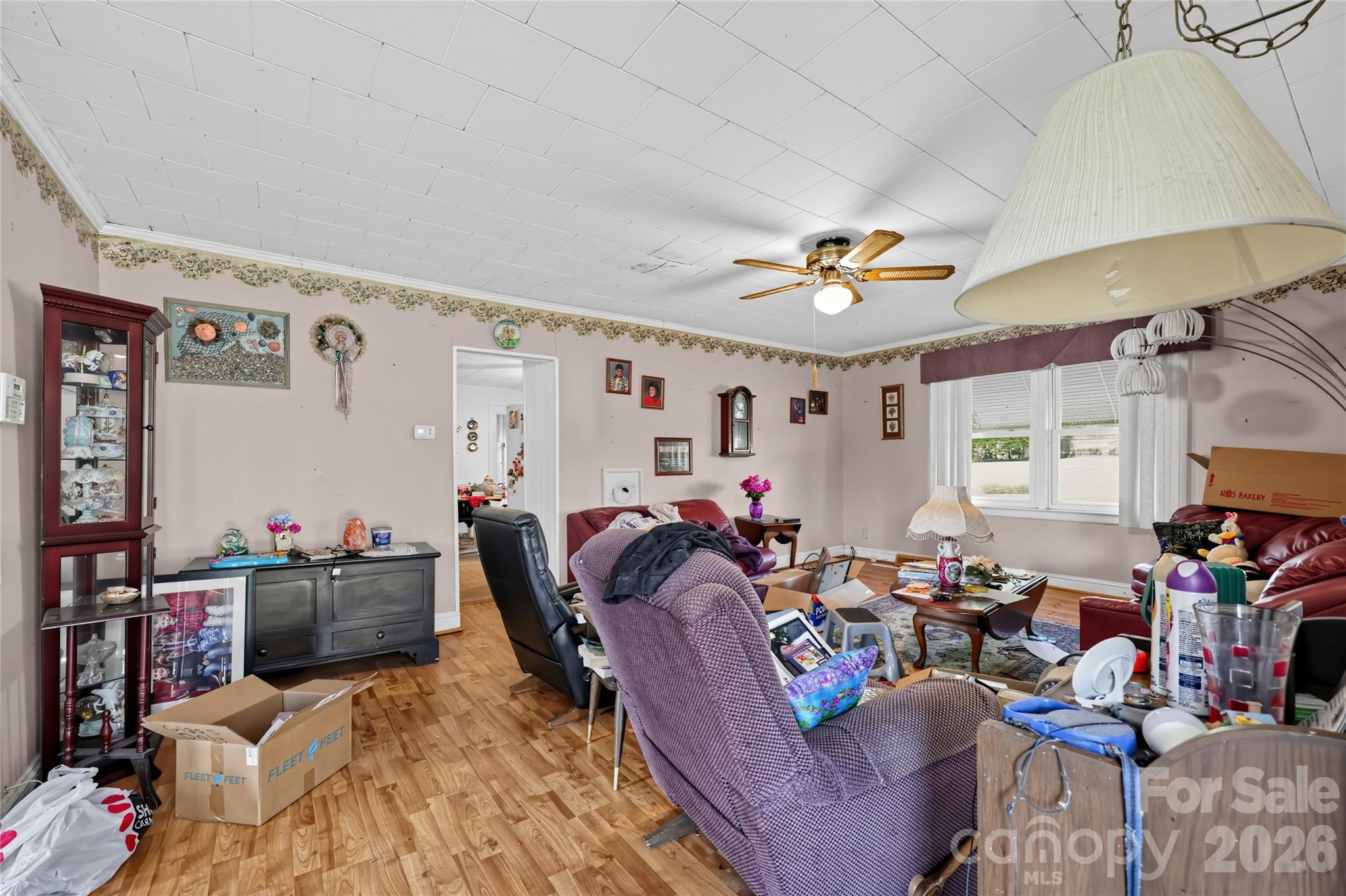 519 E 2nd Avenue Property Photo 16