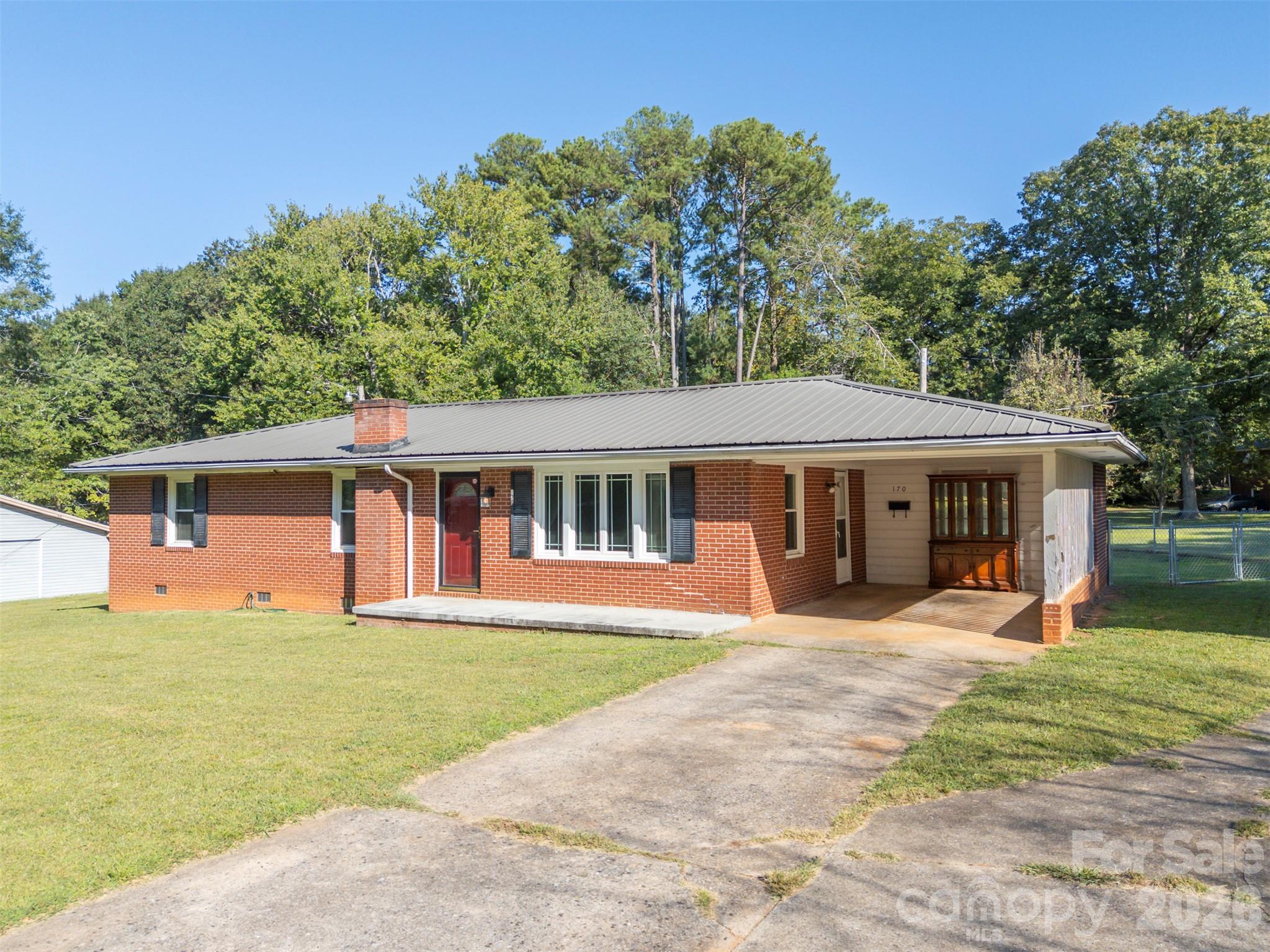 170 Franklin Drive Property Photo 5