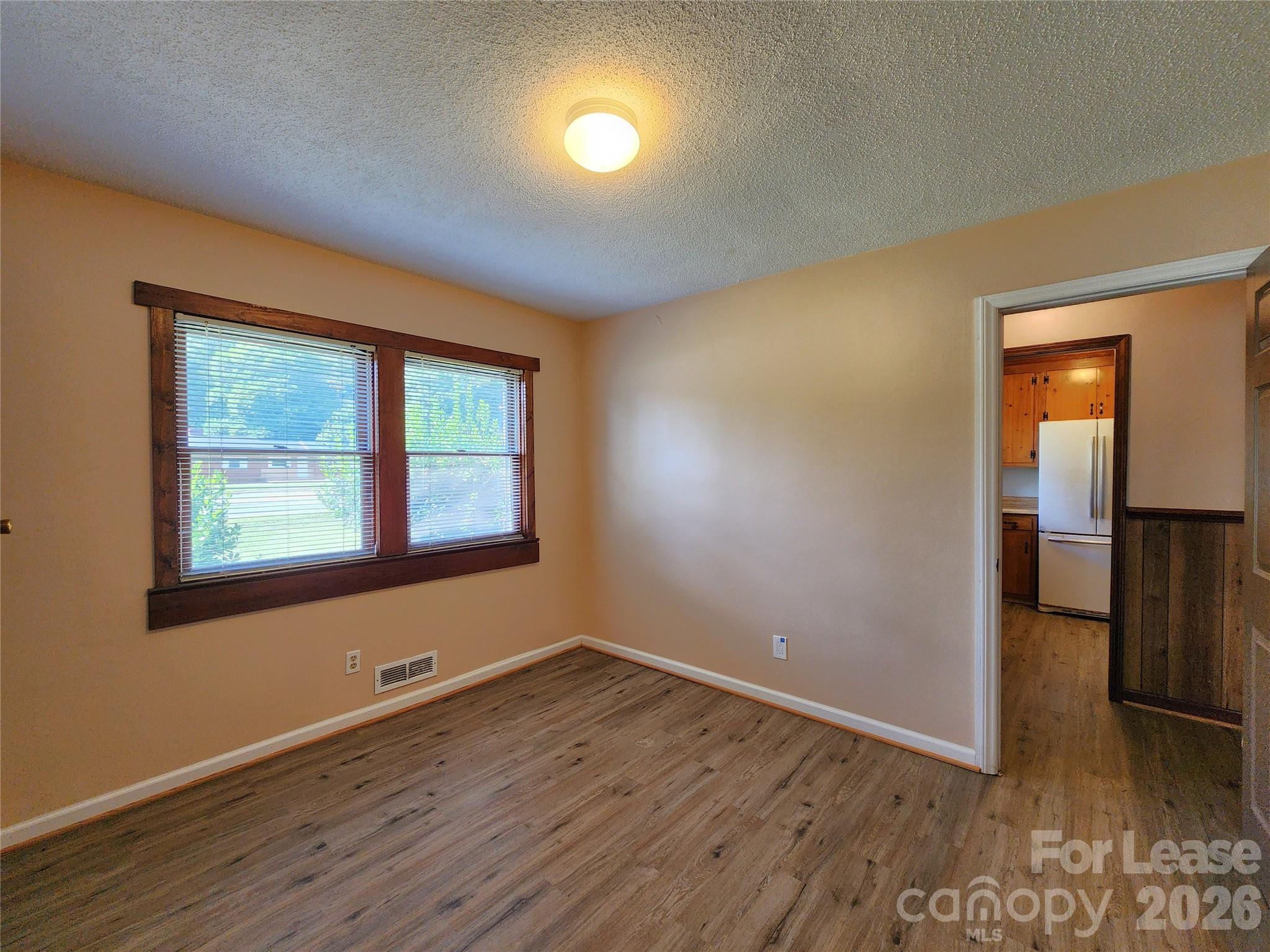 1621 Eastway Drive Property Photo 10
