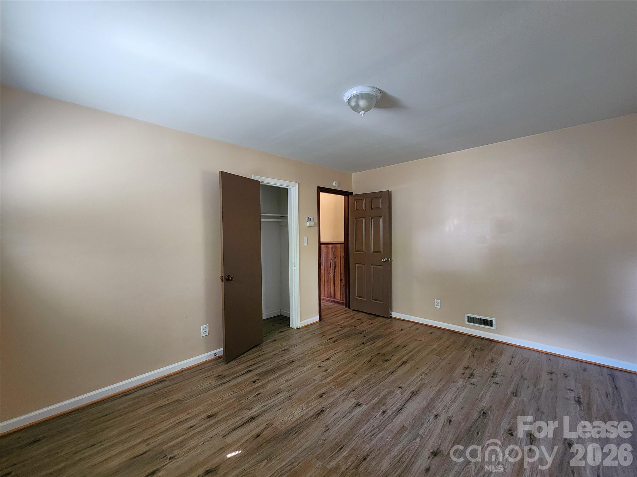 1621 Eastway Drive Property Photo 18