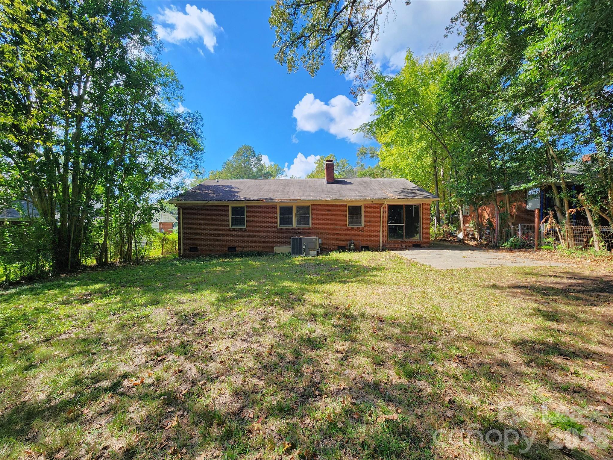 1621 Eastway Drive Property Photo 19