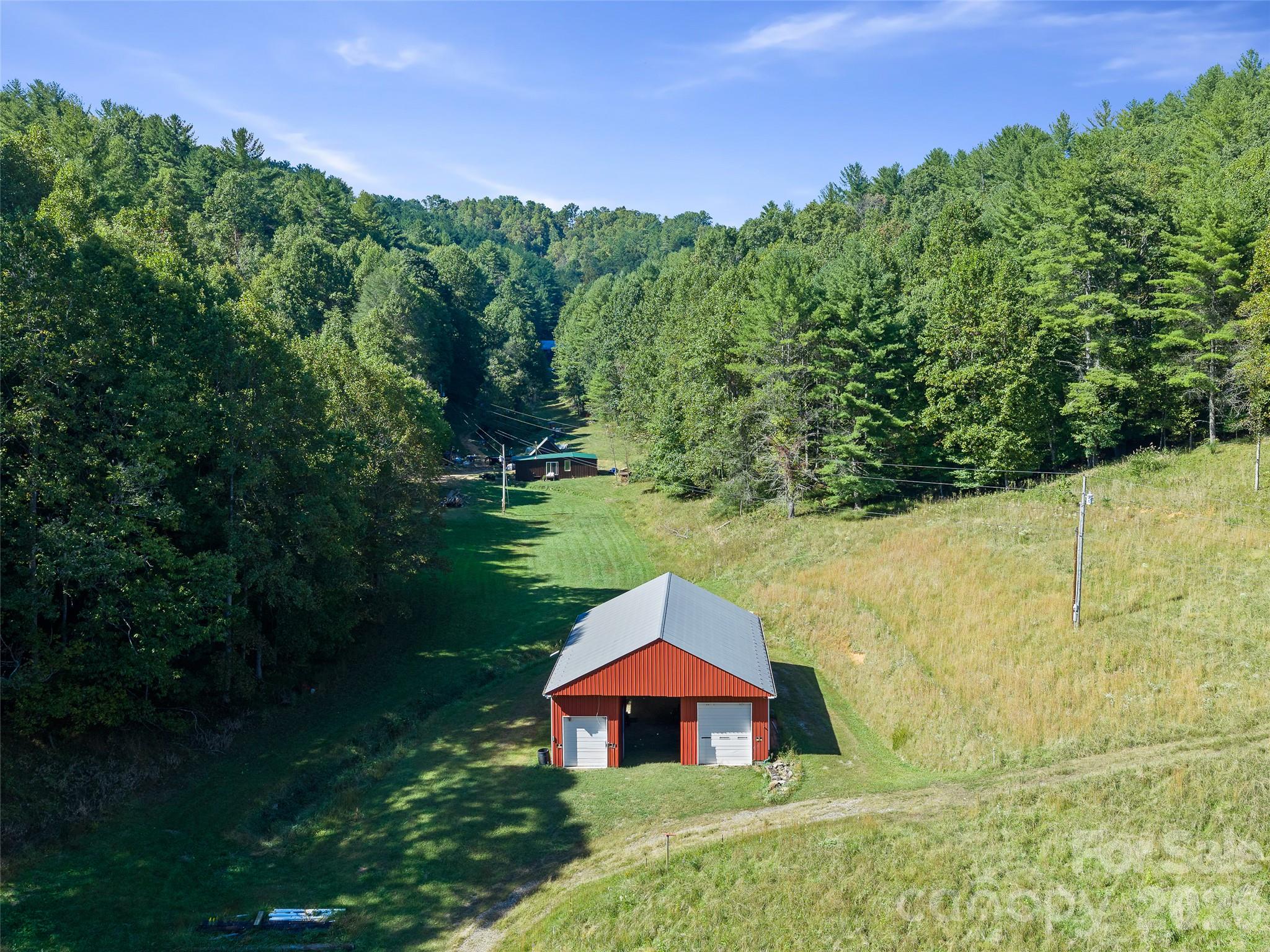 210 Fog Hollow Drive Property Photo 15