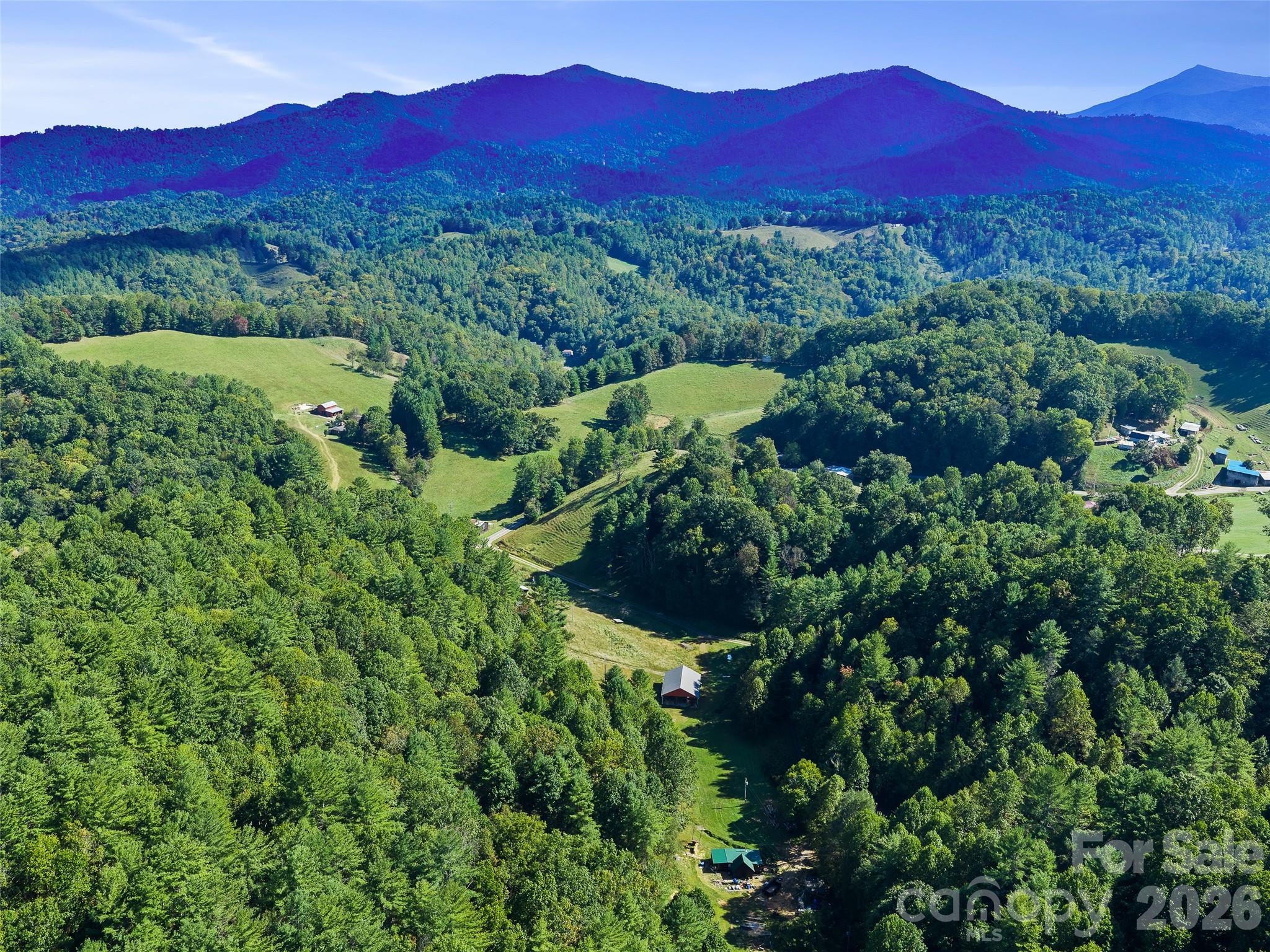 210 Fog Hollow Drive Property Photo 27