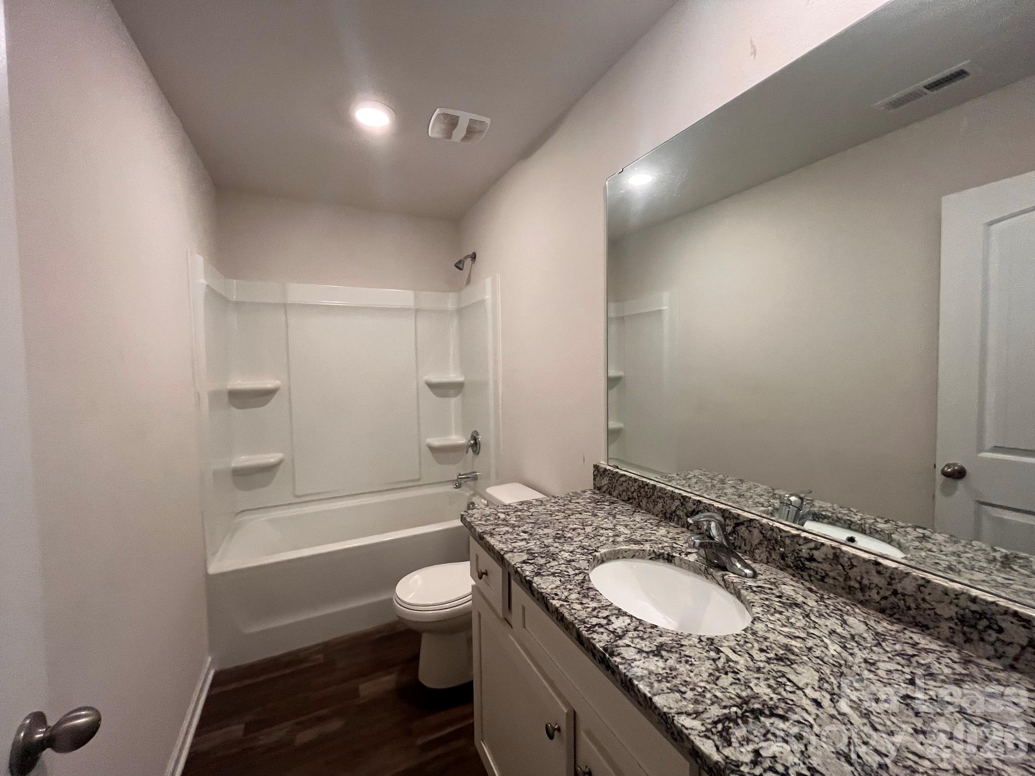 178 Bannock Street Property Photo 14