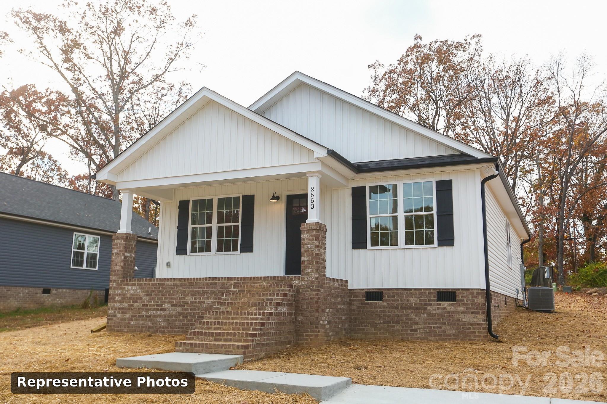2693 Brady Avenue Property Photo 3