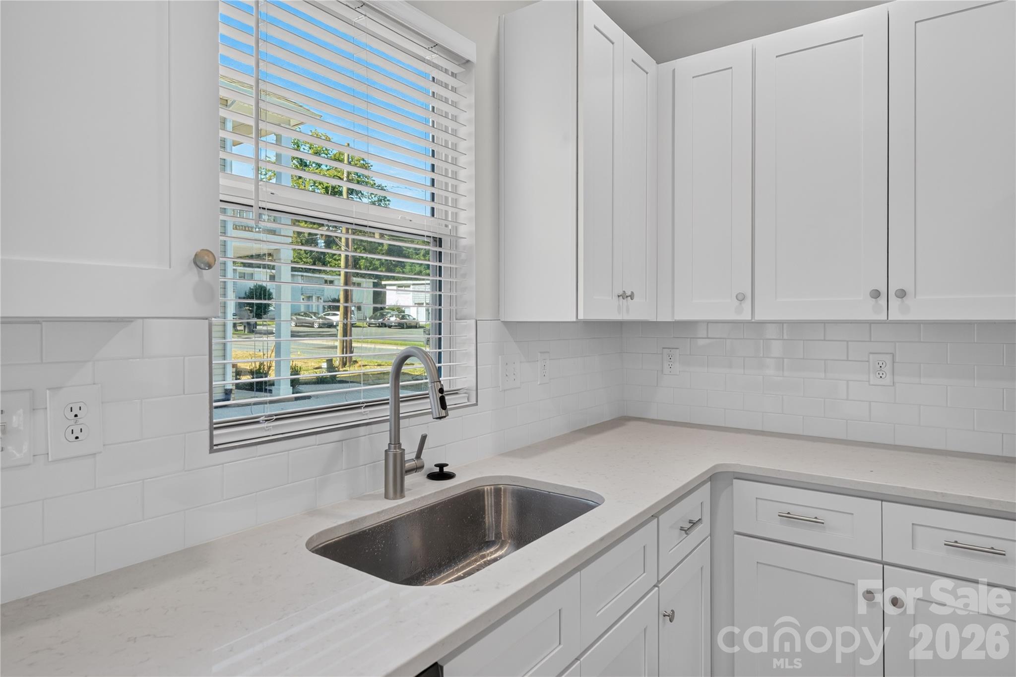 3535 Avalon Avenue Property Photo 10