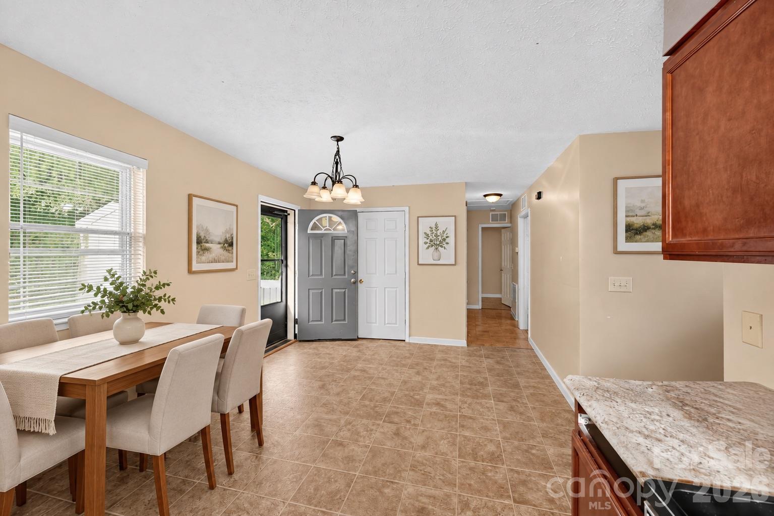 1063 Allman Court Property Photo 4