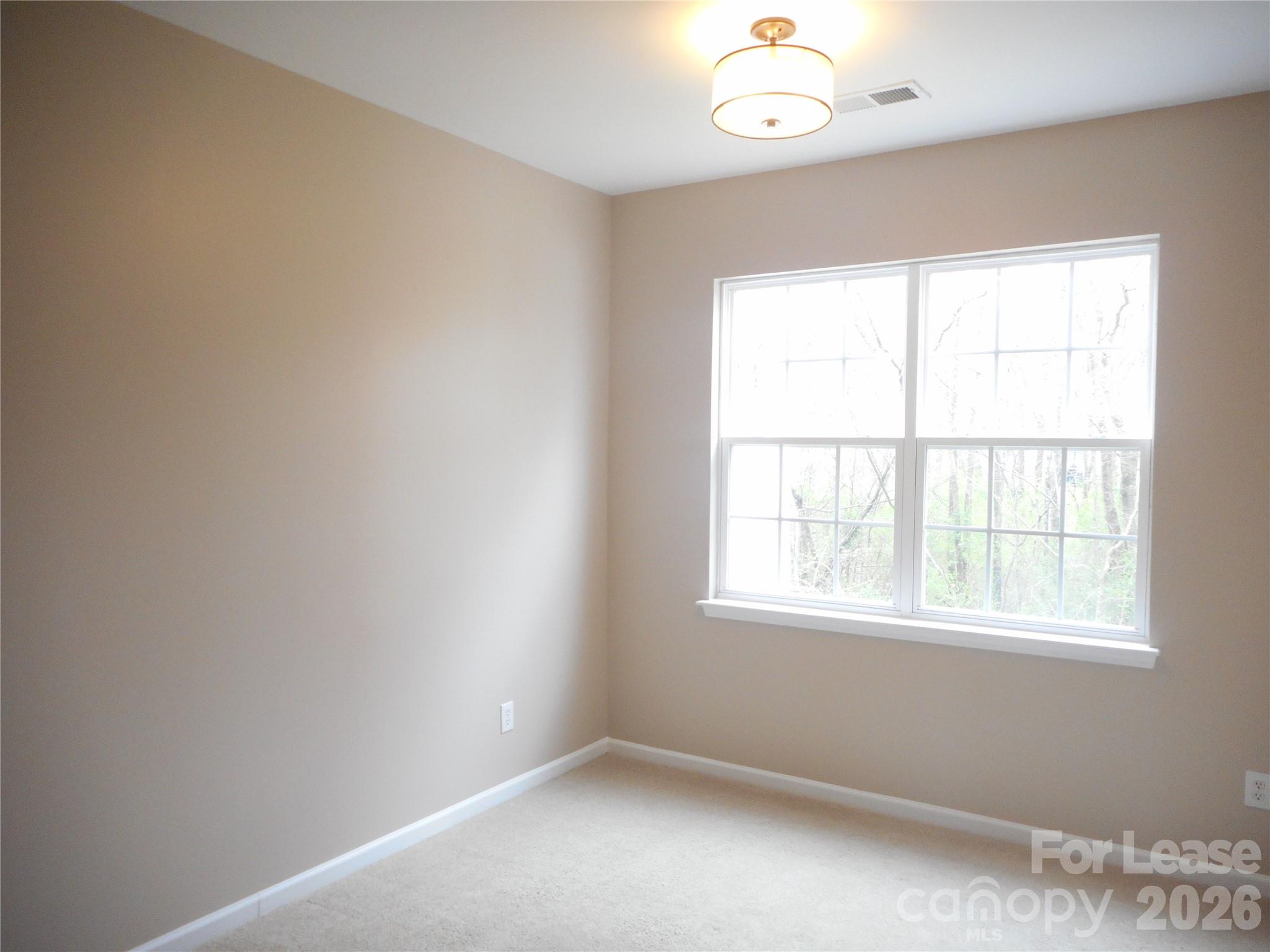 14622 Lions Paw Street Property Photo 4