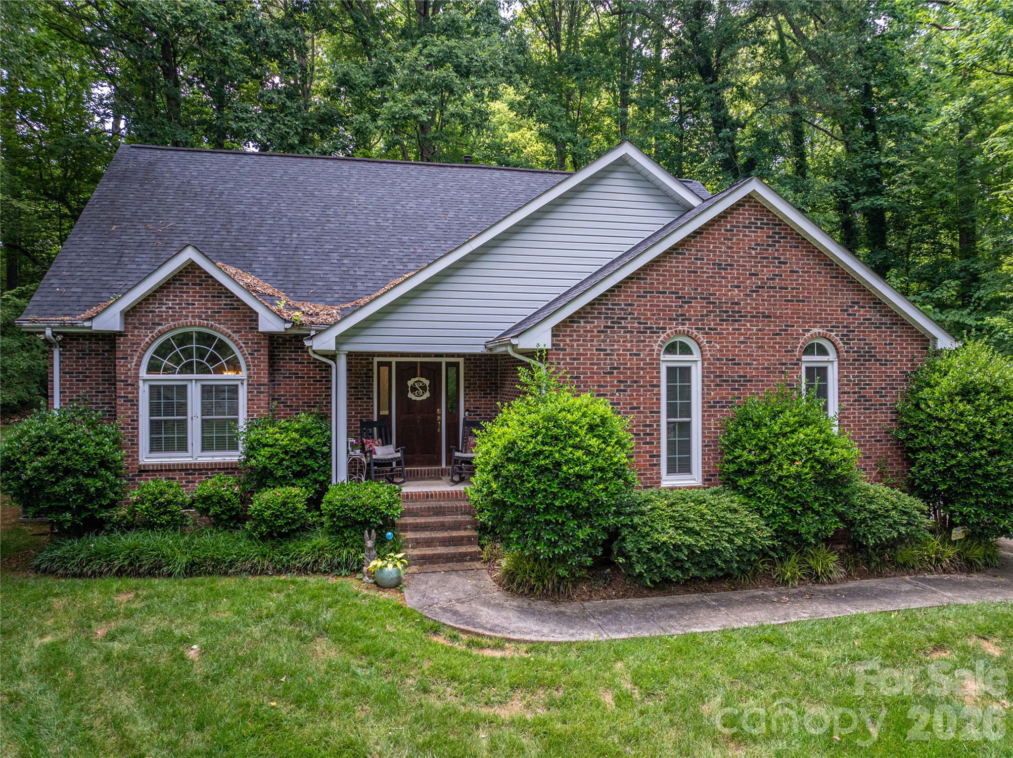 645 Deerfield Drive Property Photo 2