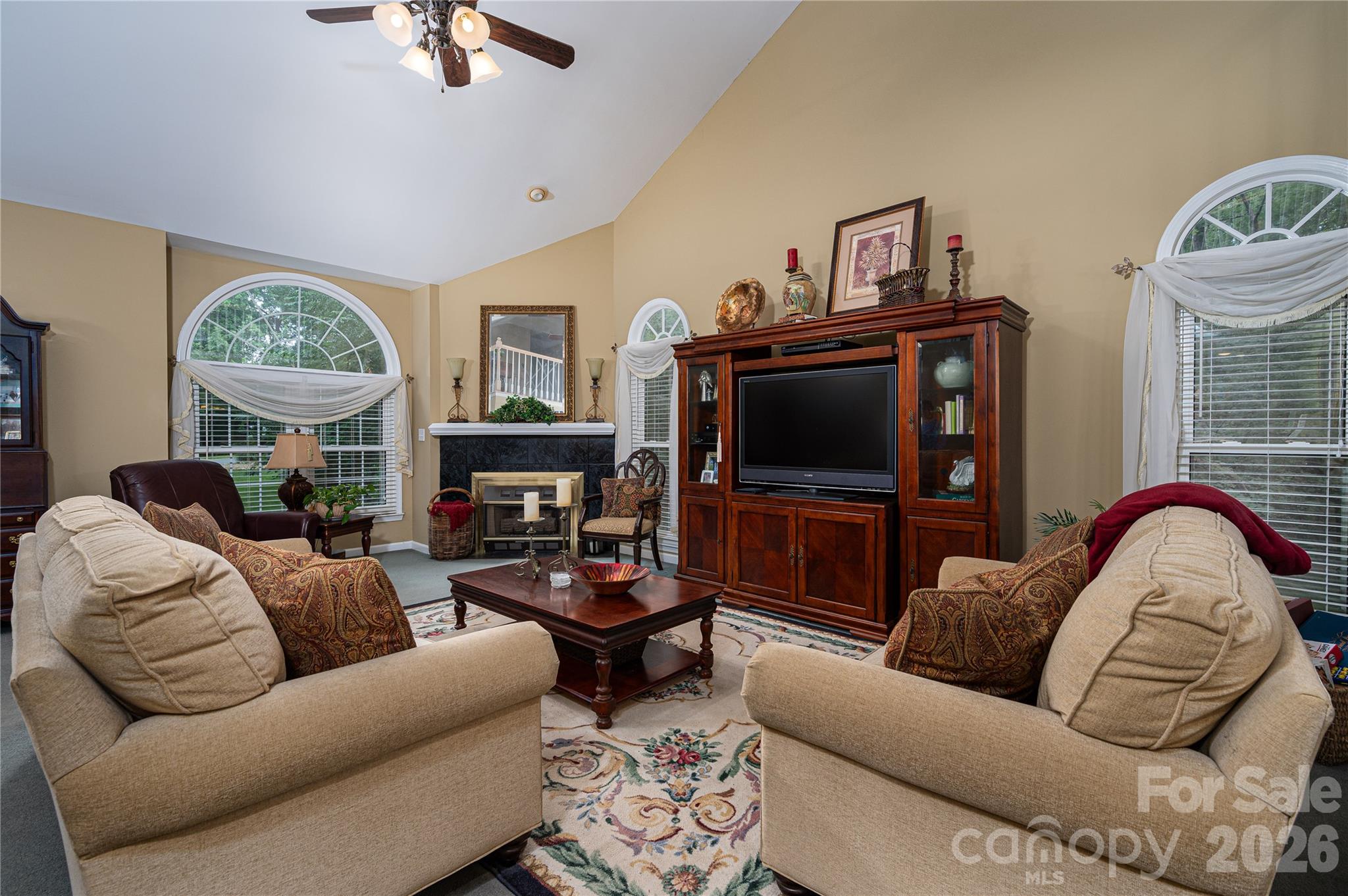 645 Deerfield Drive Property Photo 11
