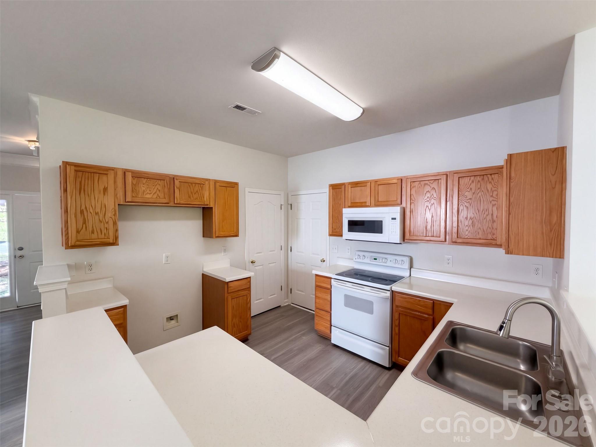4735 Nijinsky Court Property Photo 7