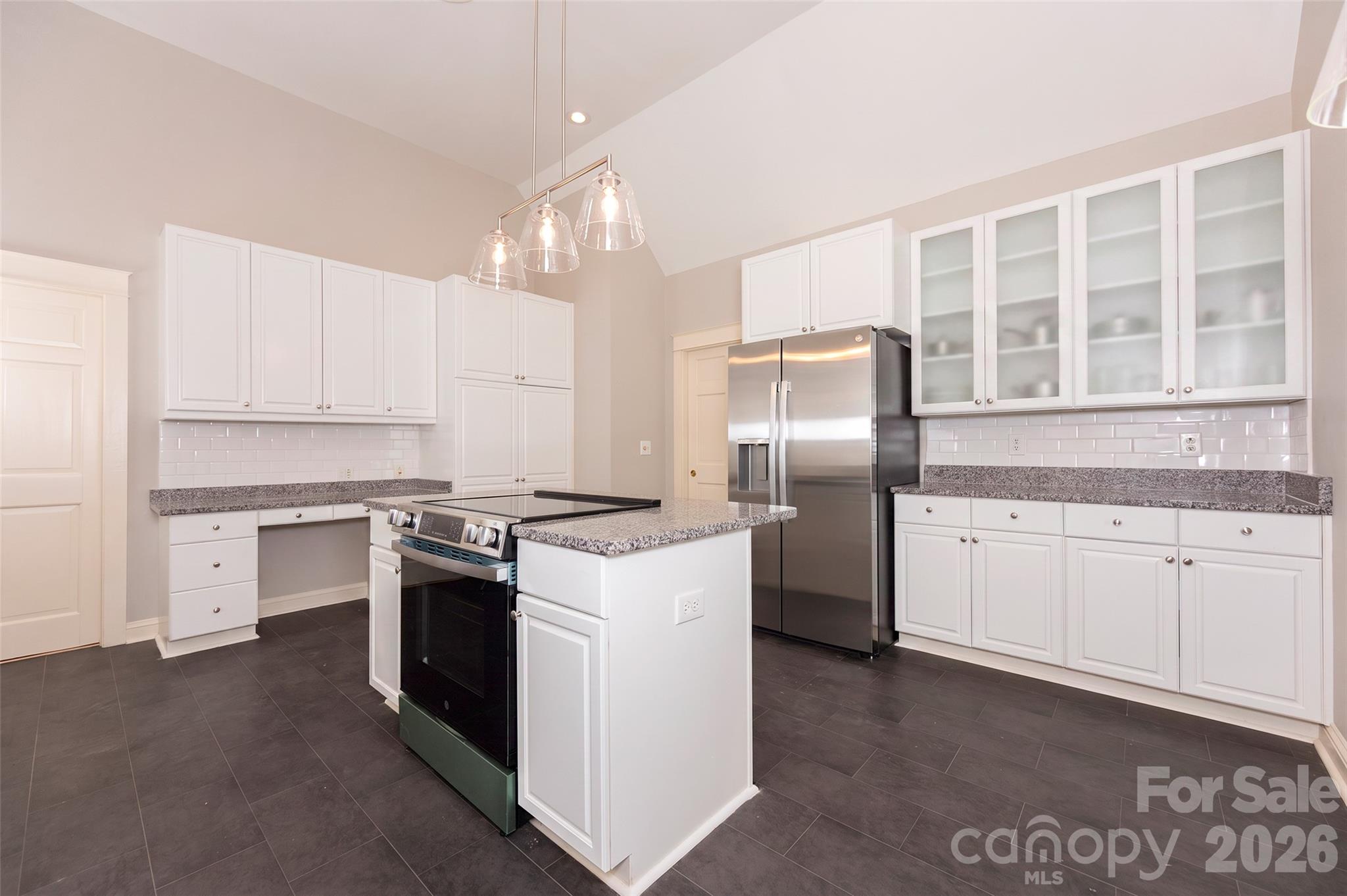 119 Linden Place Property Photo 13