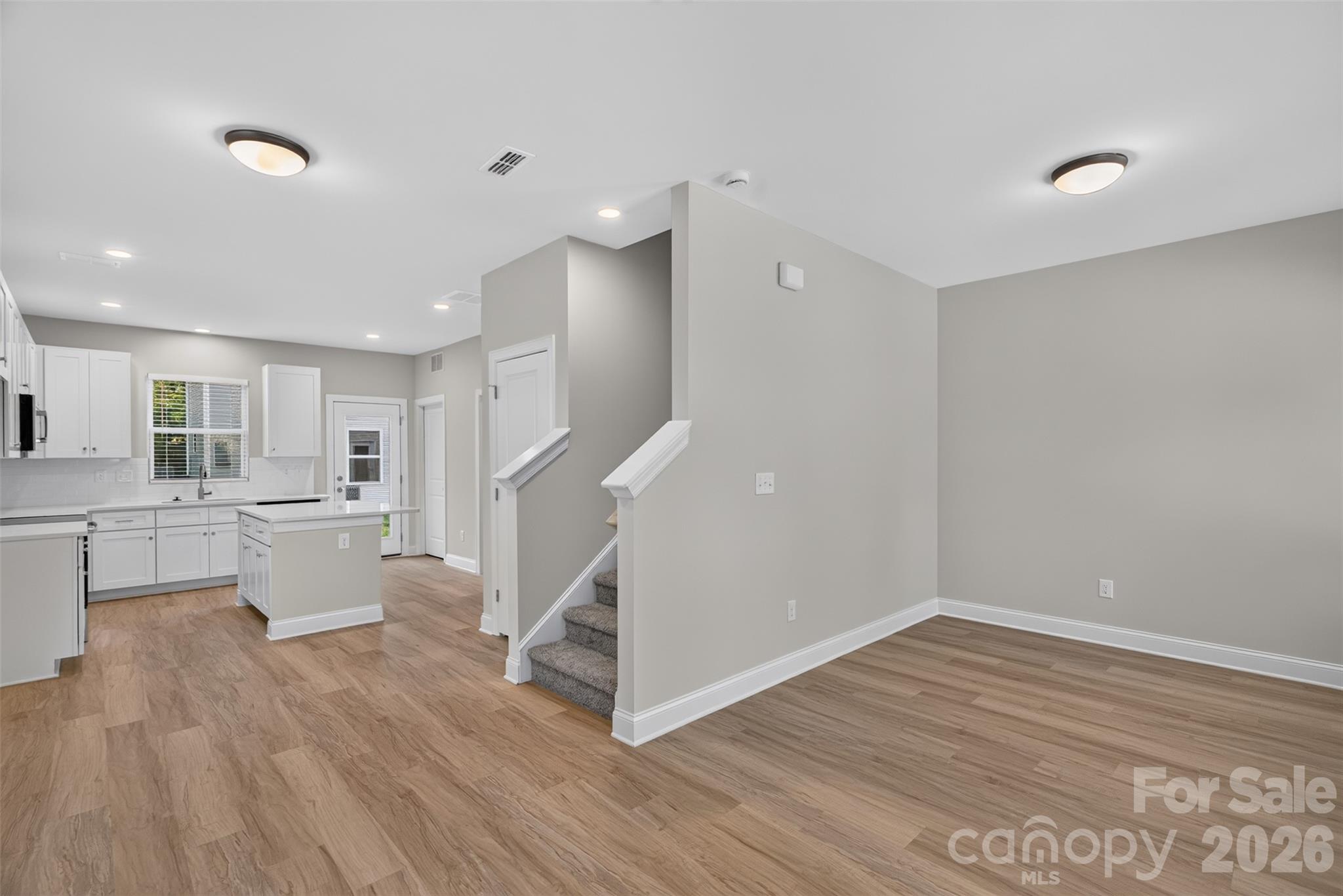 3533 Avalon Avenue Property Photo 6