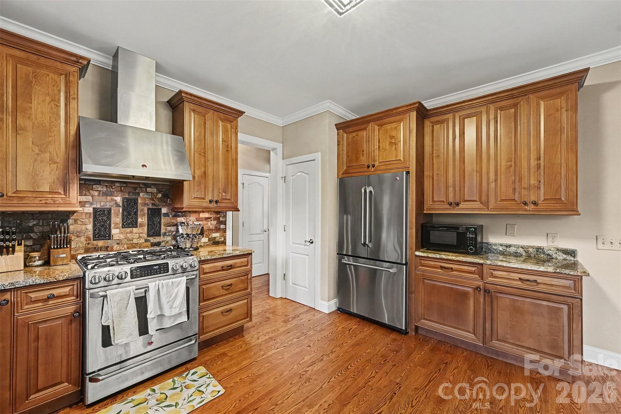 5523 Tullamore Lane Property Photo 7