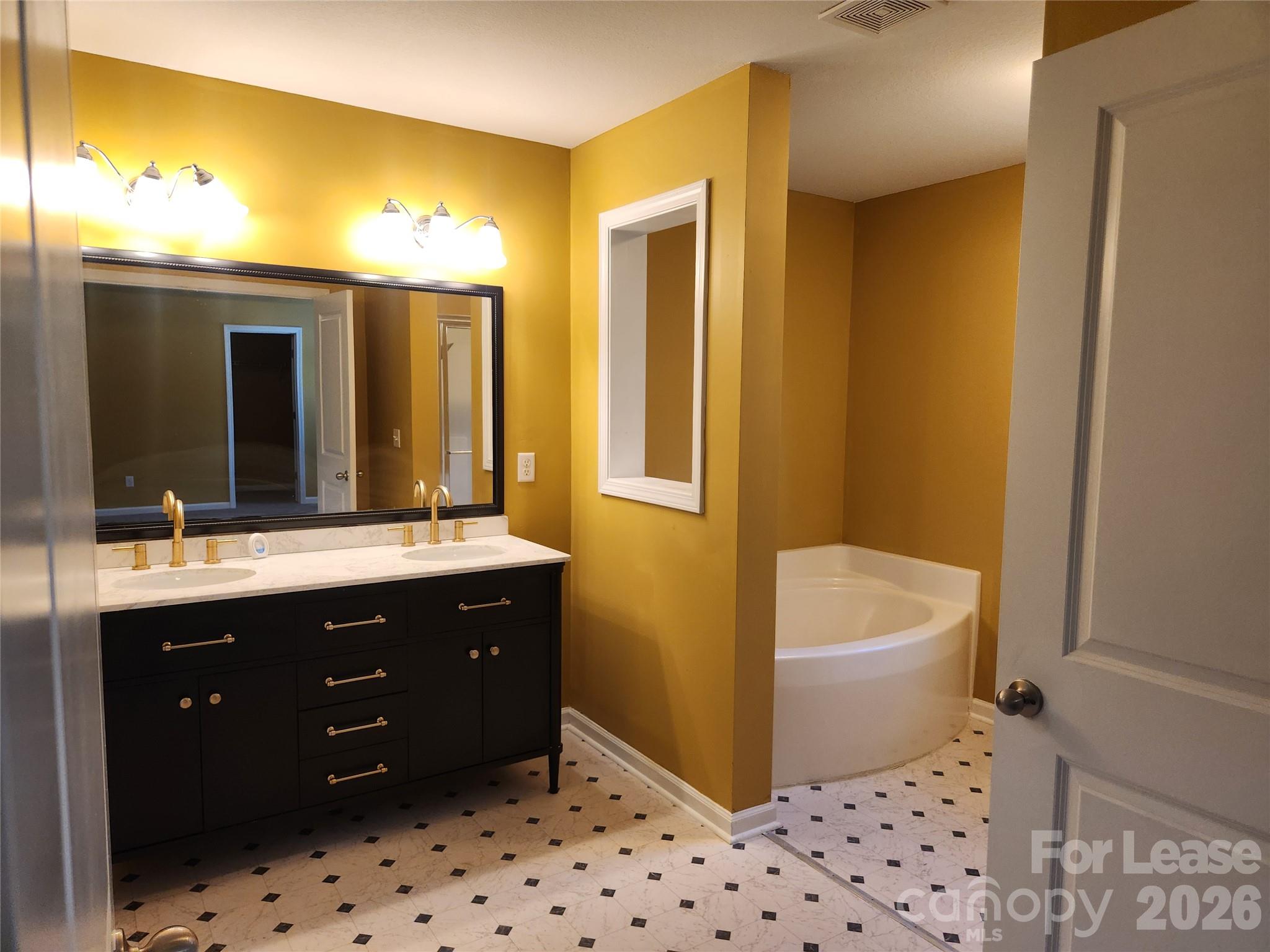 1168 Triple Crown Court Property Photo 22