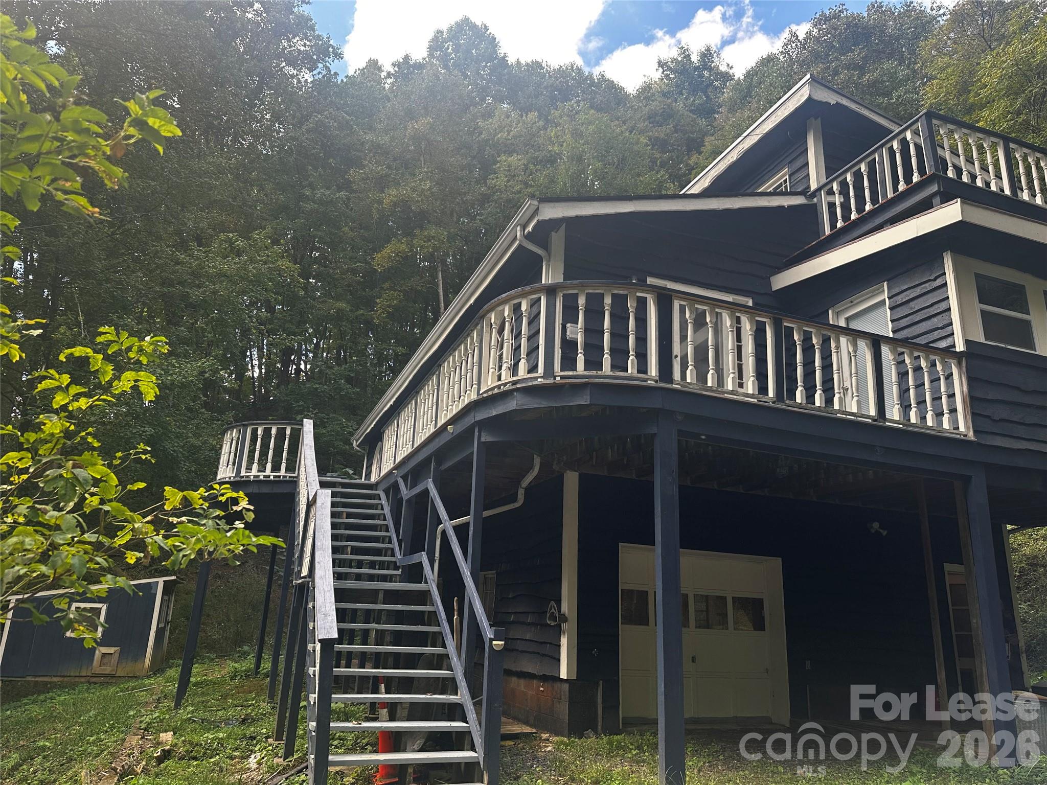 701 Deacon Road Property Photo 3