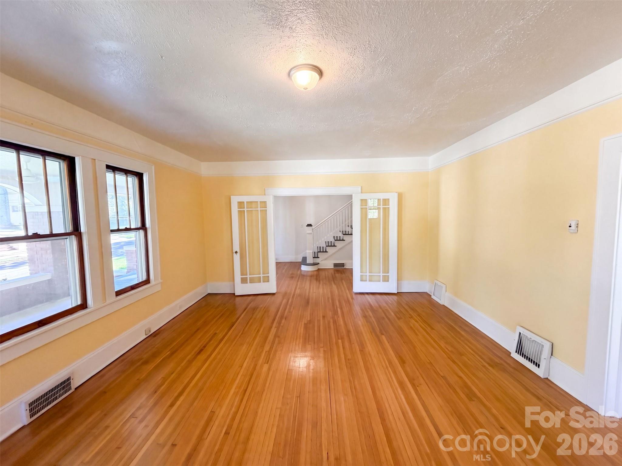 1016 Scales Street Property Photo 3