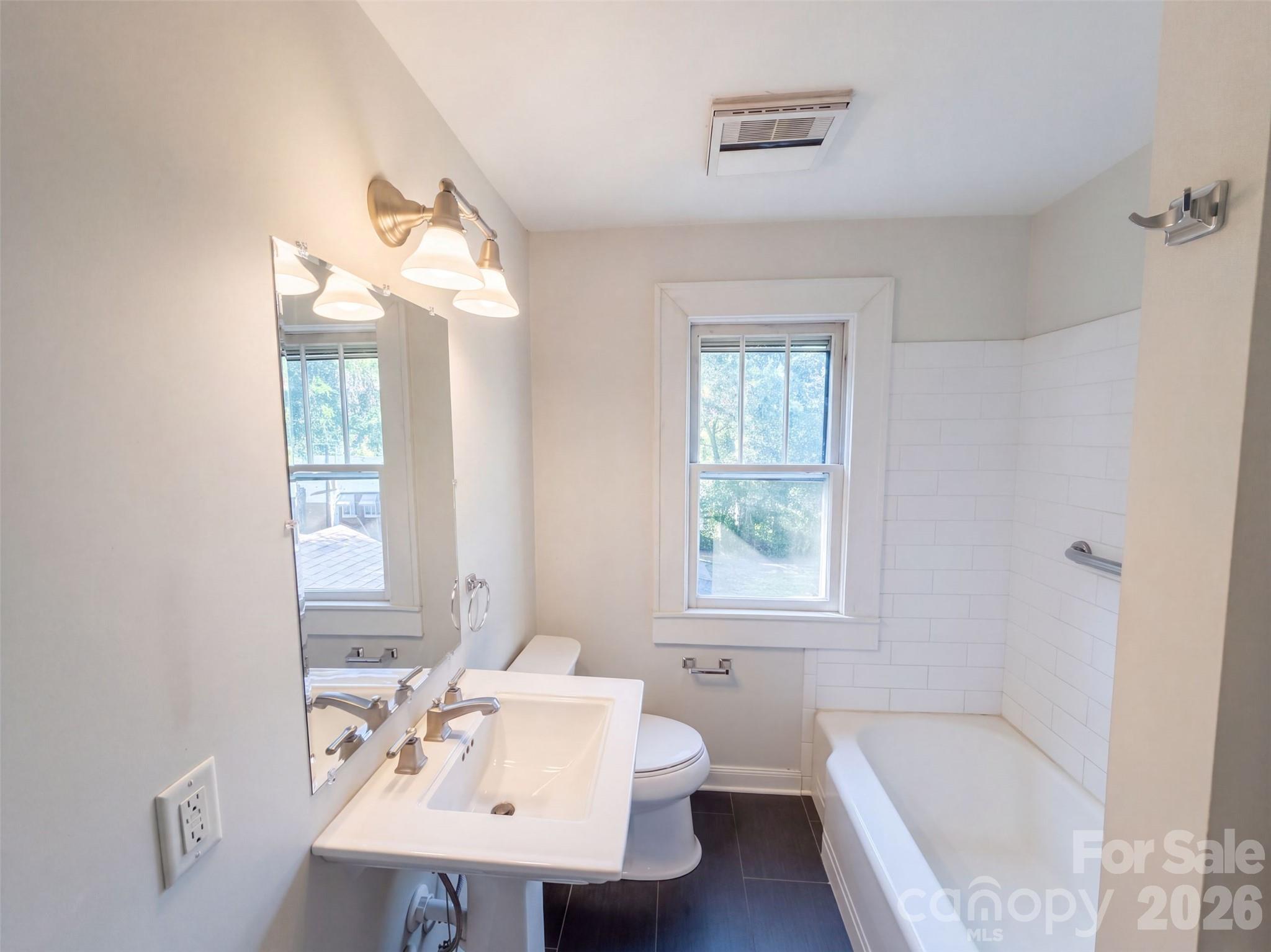 1016 Scales Street Property Photo 15