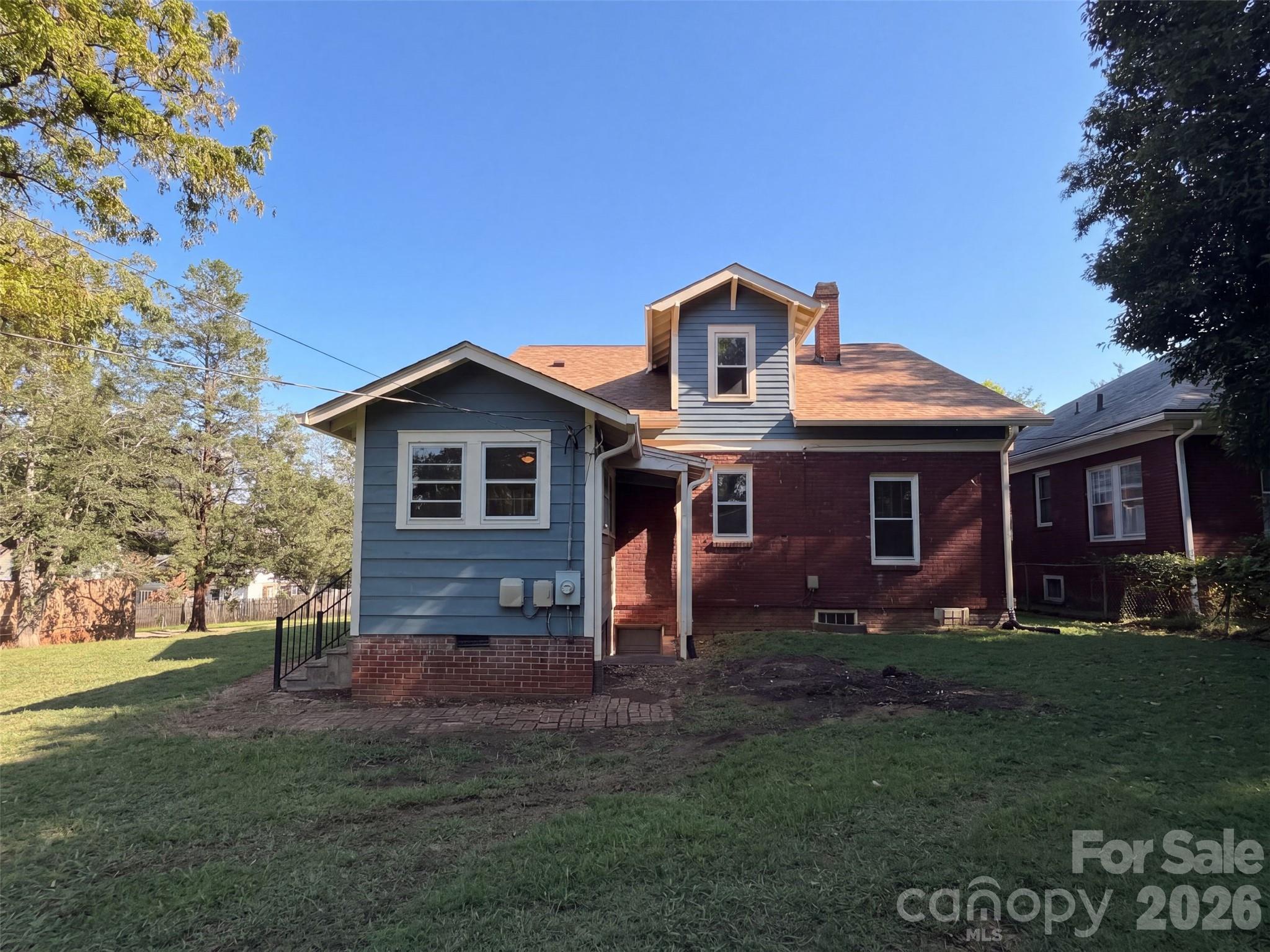 1016 Scales Street Property Photo 16