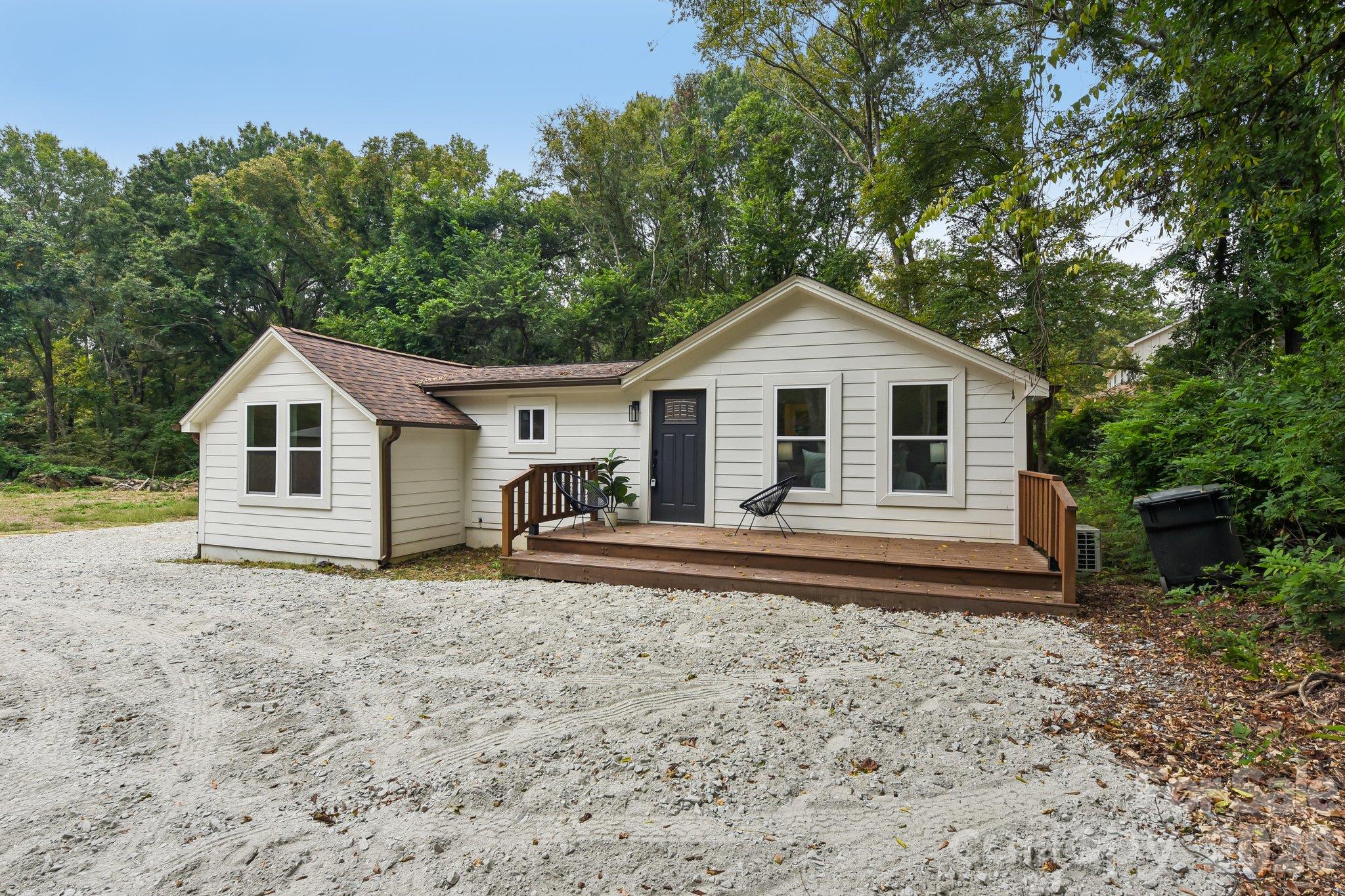 213 Kings Mountain Street B Property Photo 2