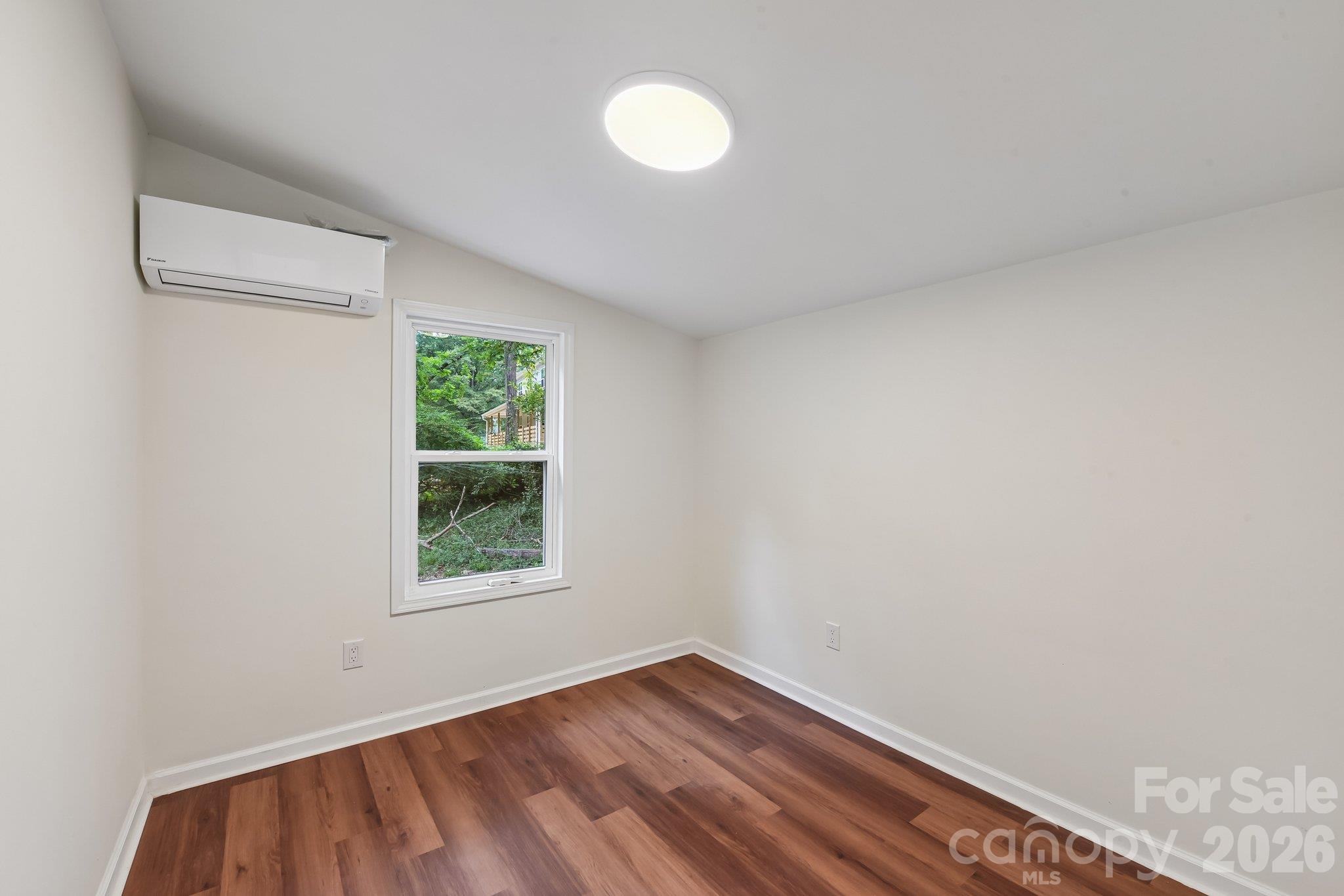 213 Kings Mountain Street B Property Photo 22