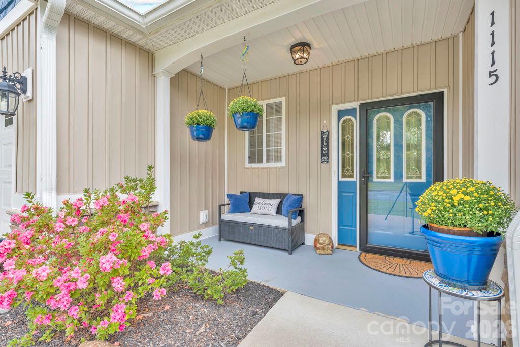 1115 King George Court Property Photo 6