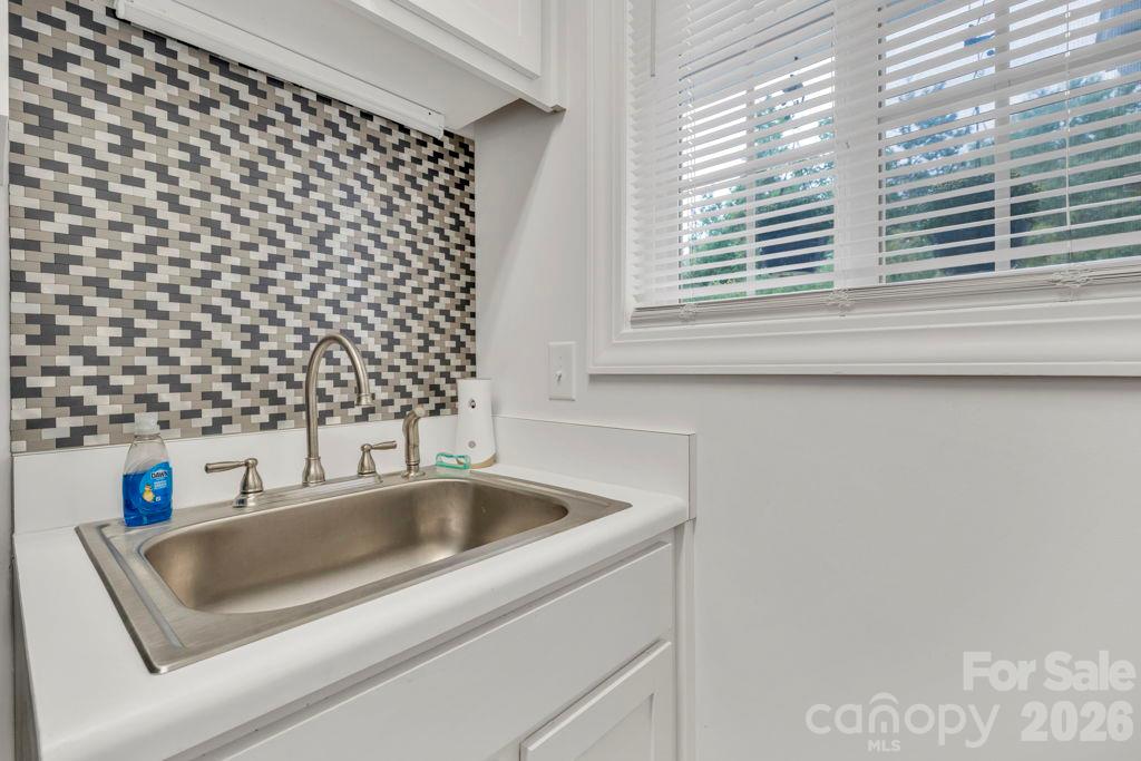 1115 King George Court Property Photo 30