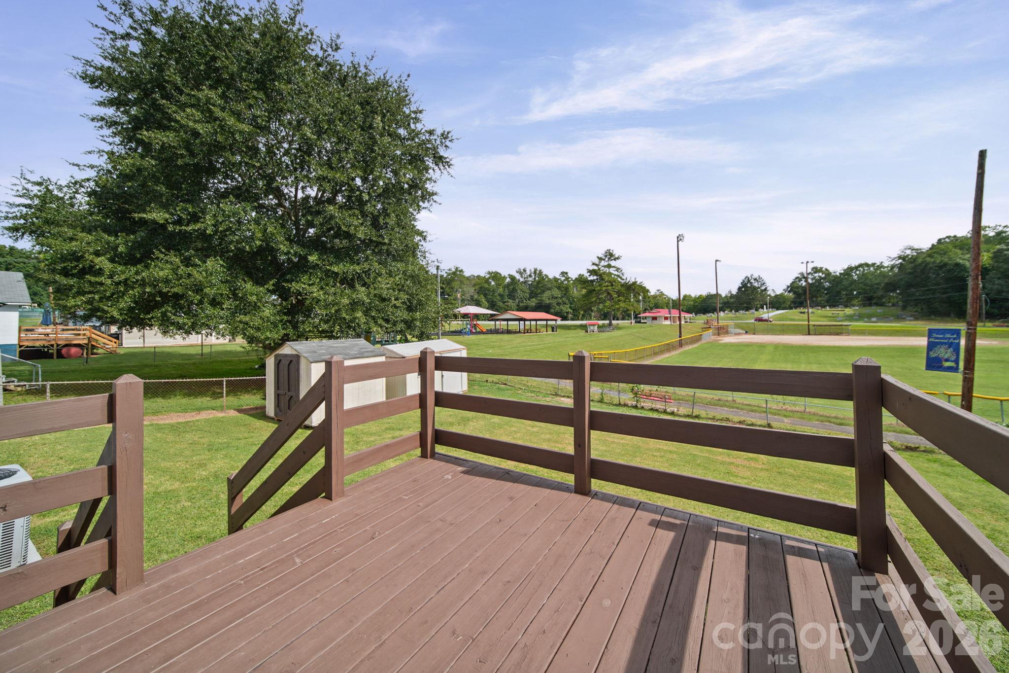 227 School Street Property Photo 19