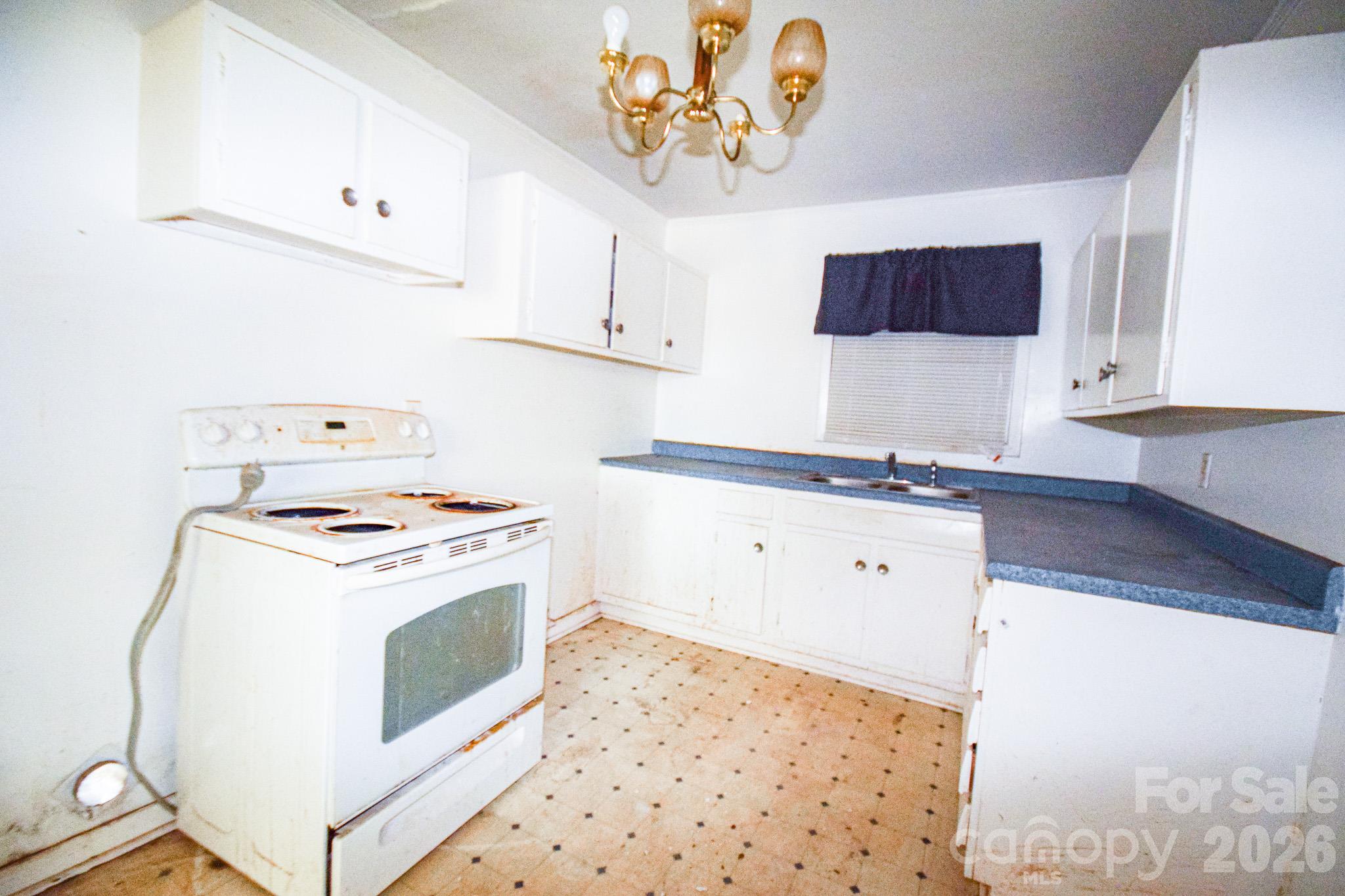 2715 Southwest Boulevard Property Photo 4