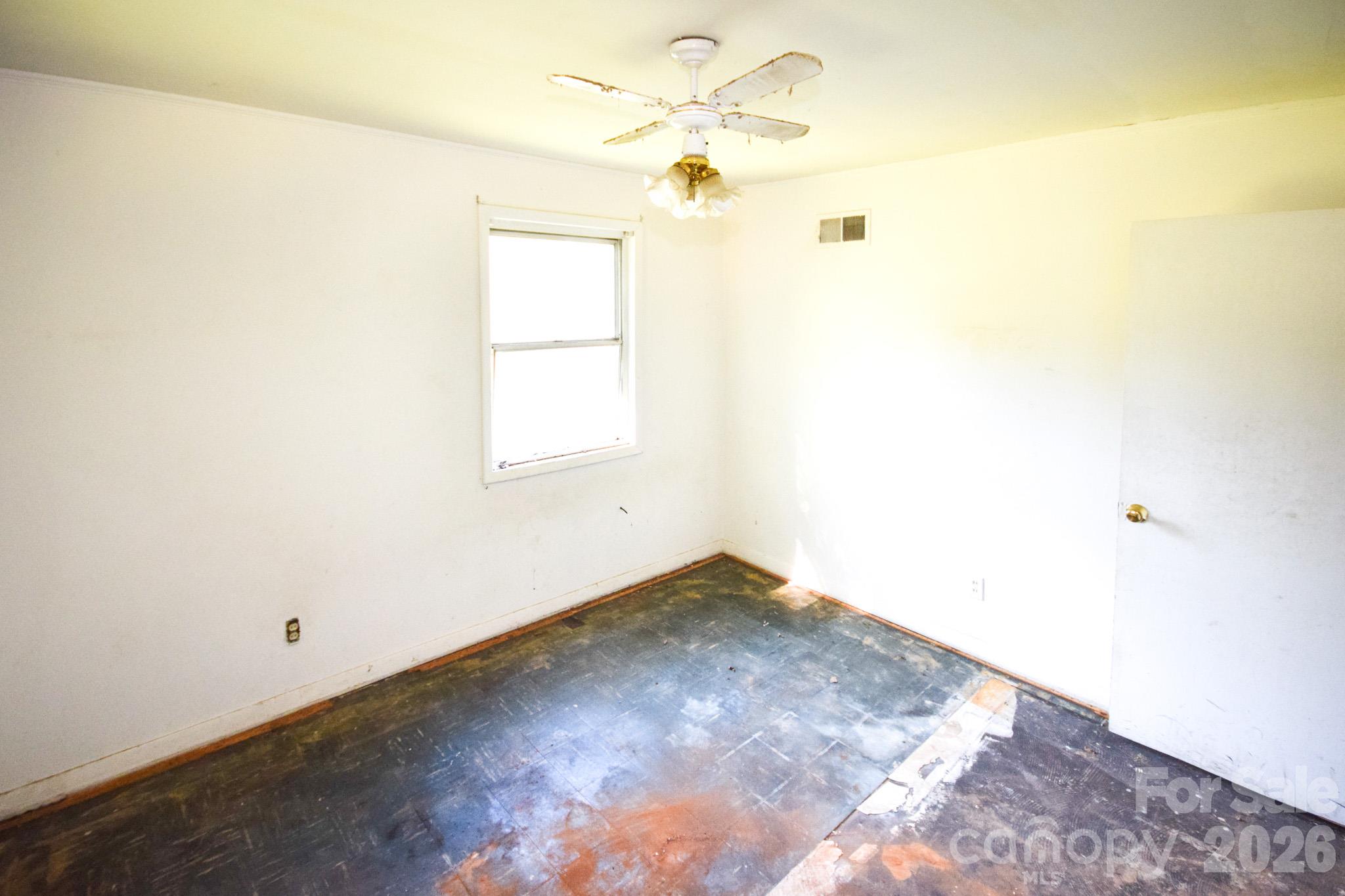 2715 Southwest Boulevard Property Photo 13