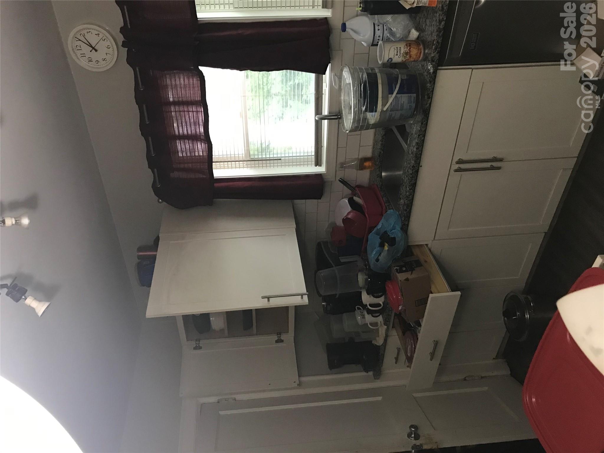 737 Cantwell Street Property Photo 7