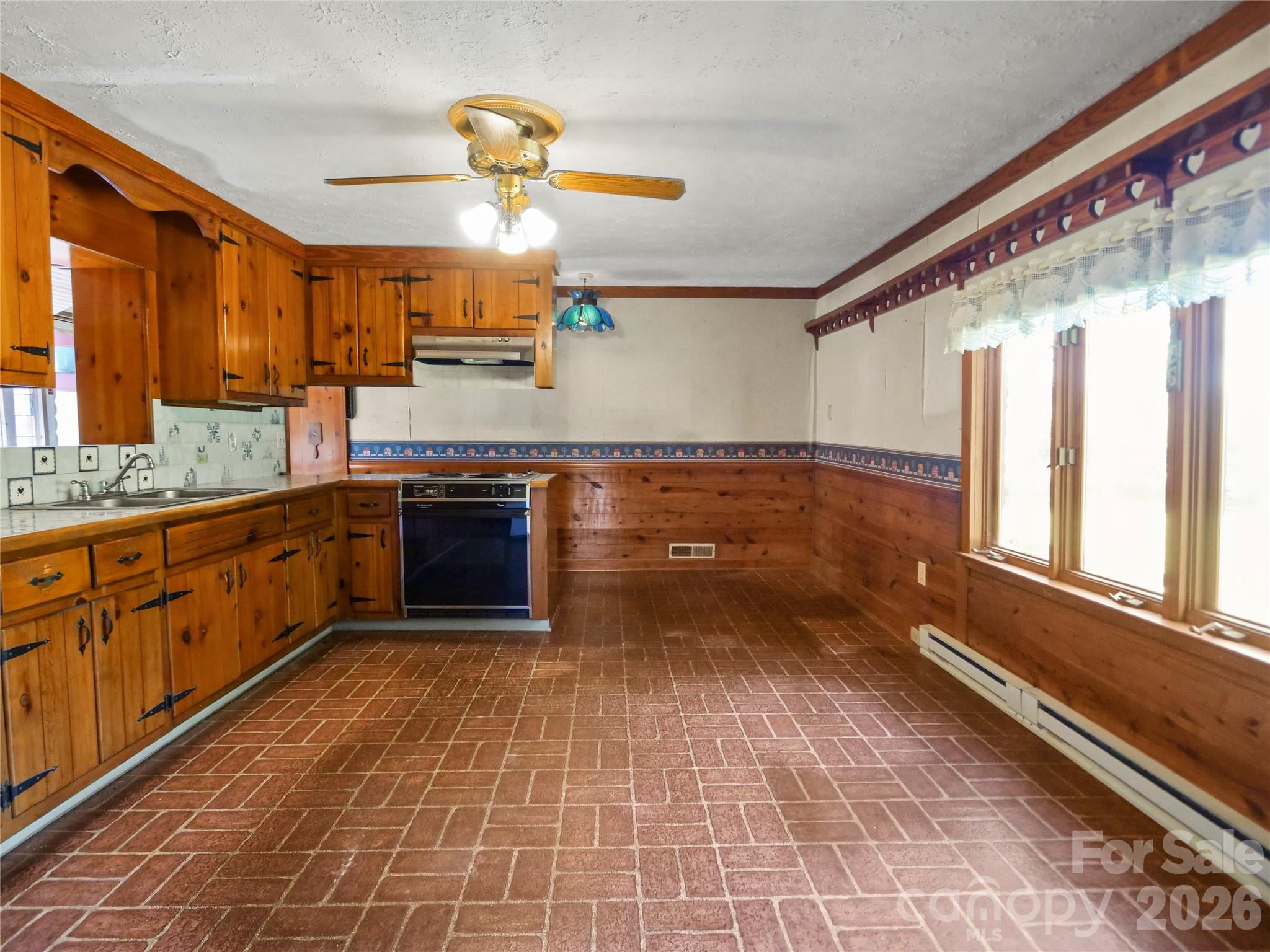 2125 Whiteside Road Property Photo 13