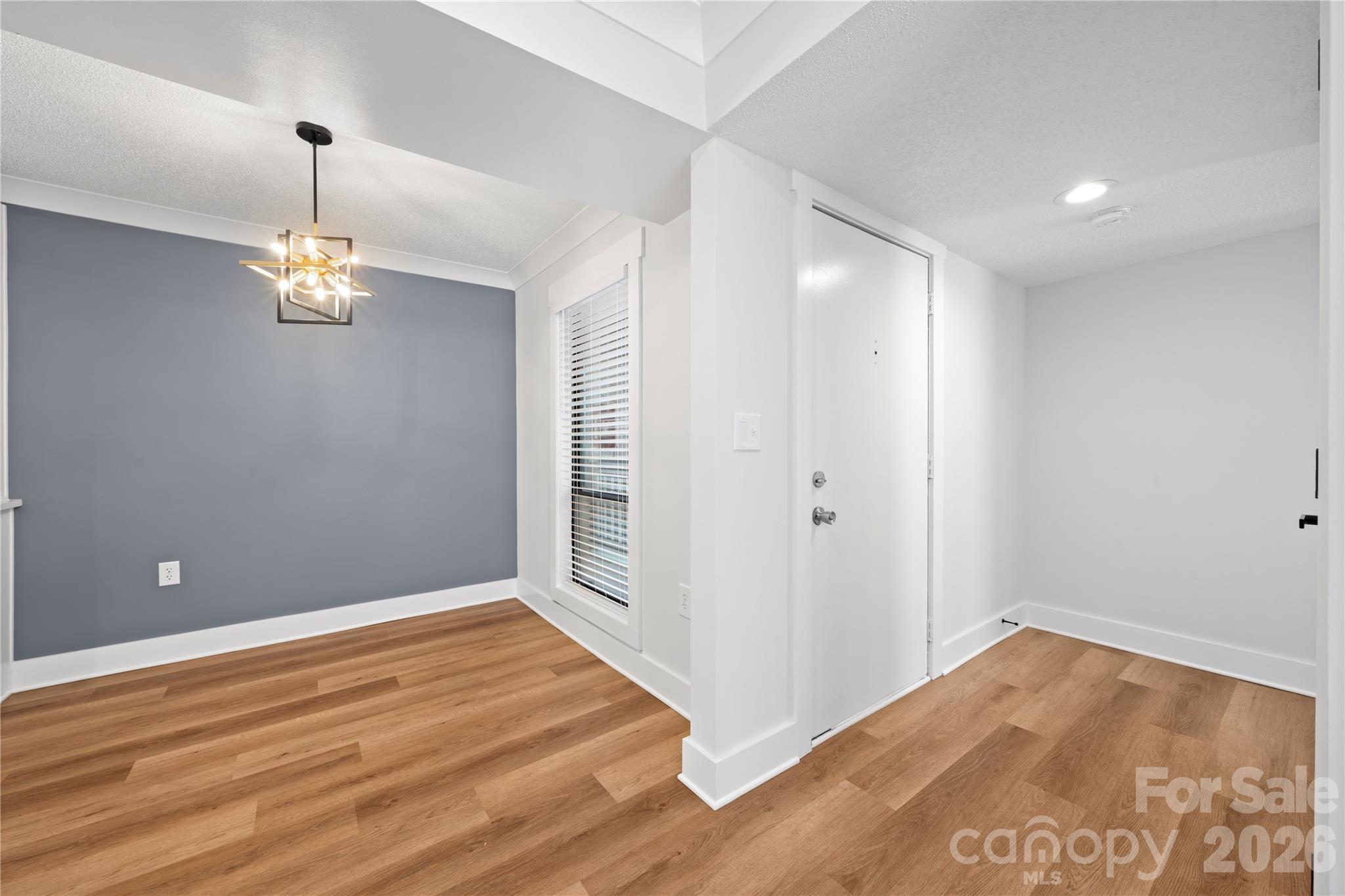 4906 Sardis Road Property Photo 3