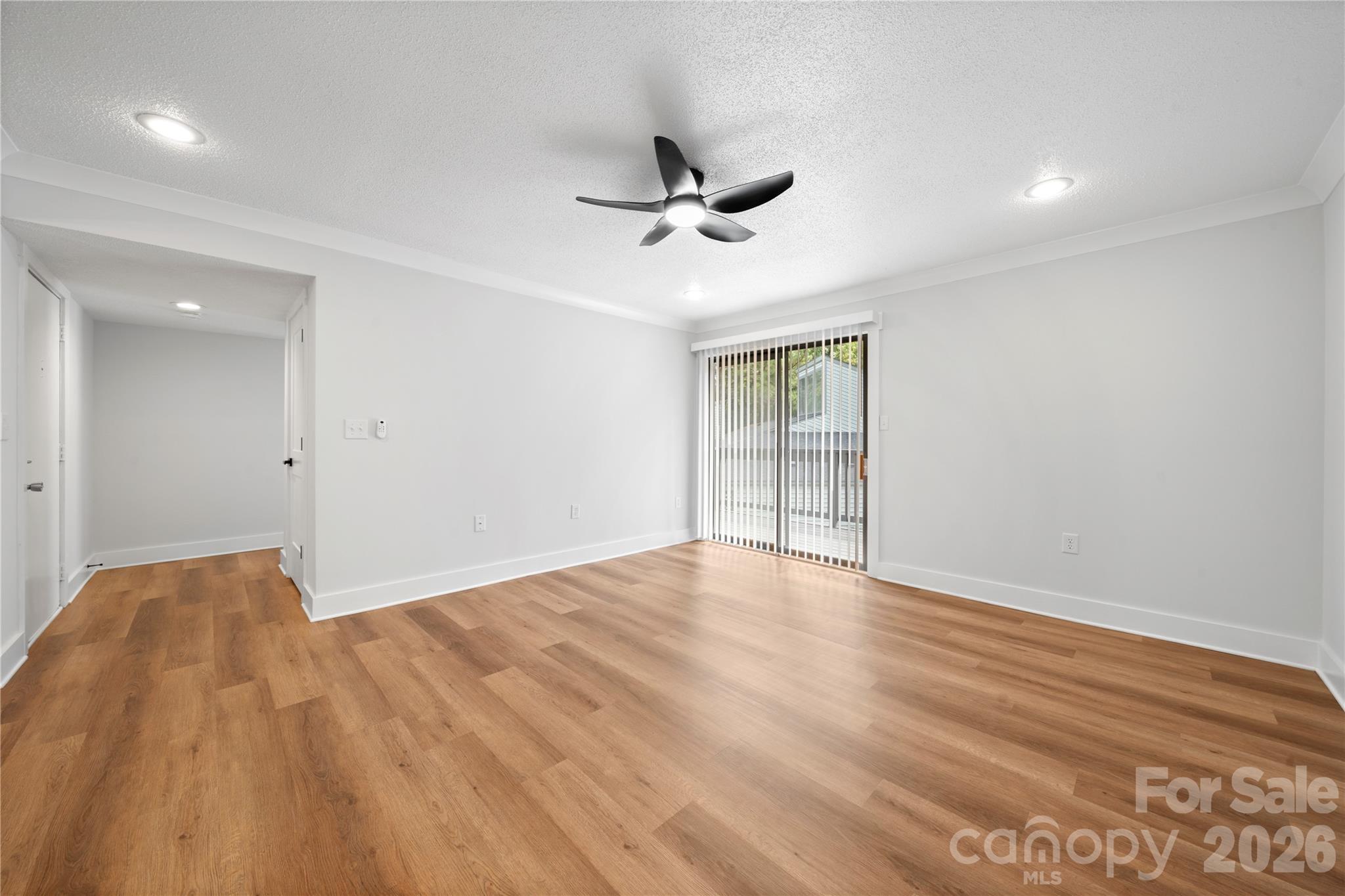 4906 Sardis Road Property Photo 8