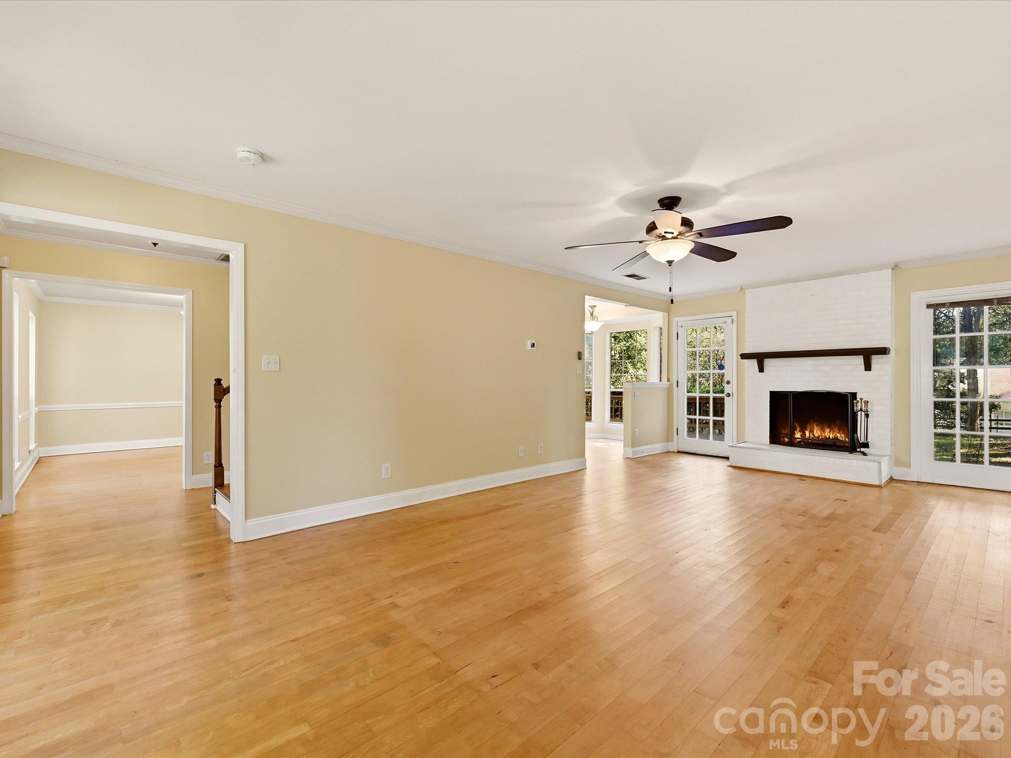 8614 Golf Ridge Drive Property Photo 4