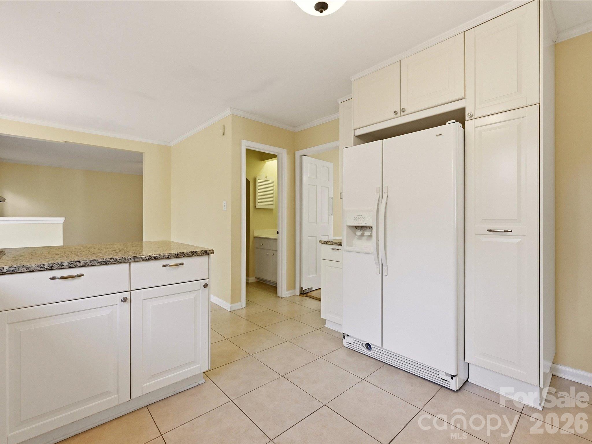 8614 Golf Ridge Drive Property Photo 11