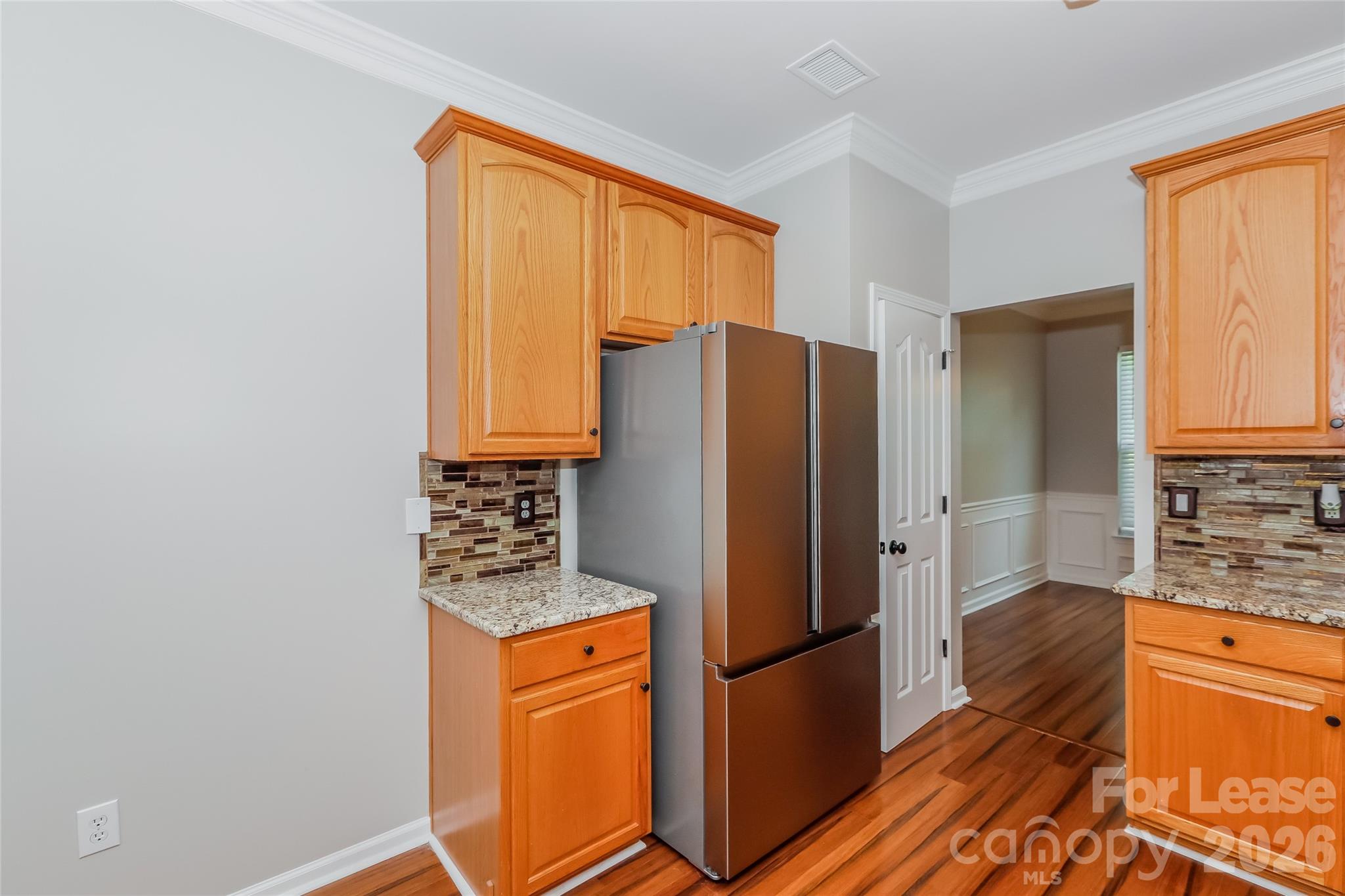 1009 Brook Valley Run Property Photo 4