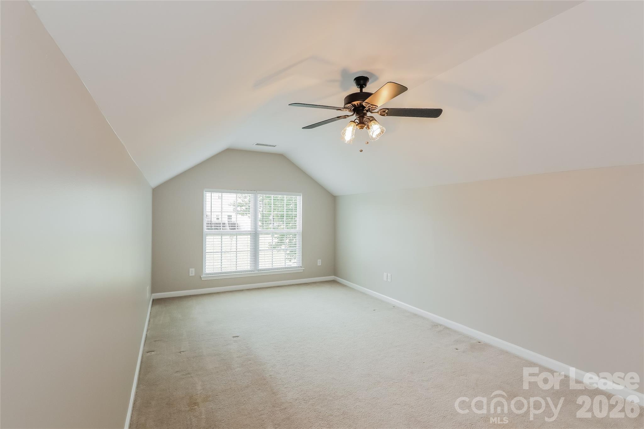 1009 Brook Valley Run Property Photo 11