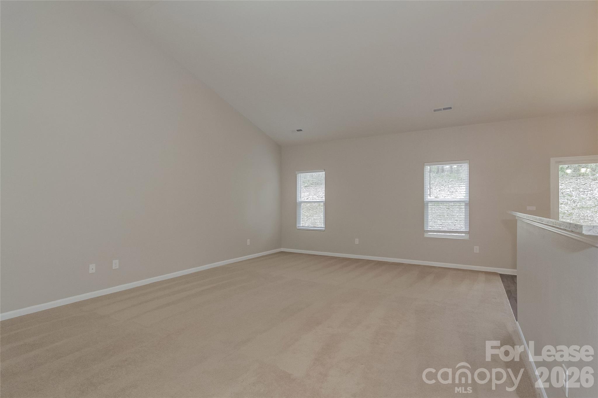 960 Joselynn Drive Property Photo 7