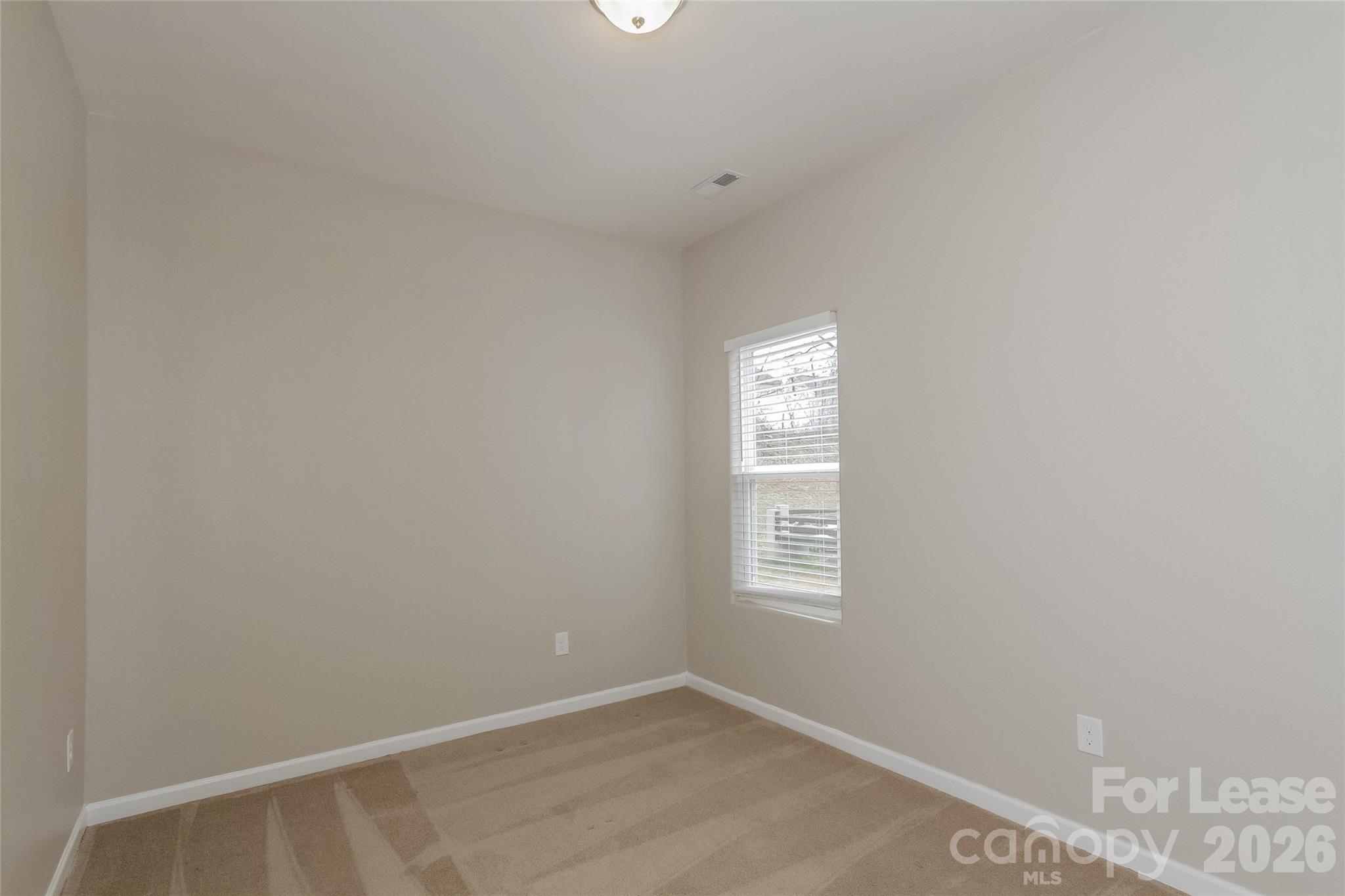 960 Joselynn Drive Property Photo 10