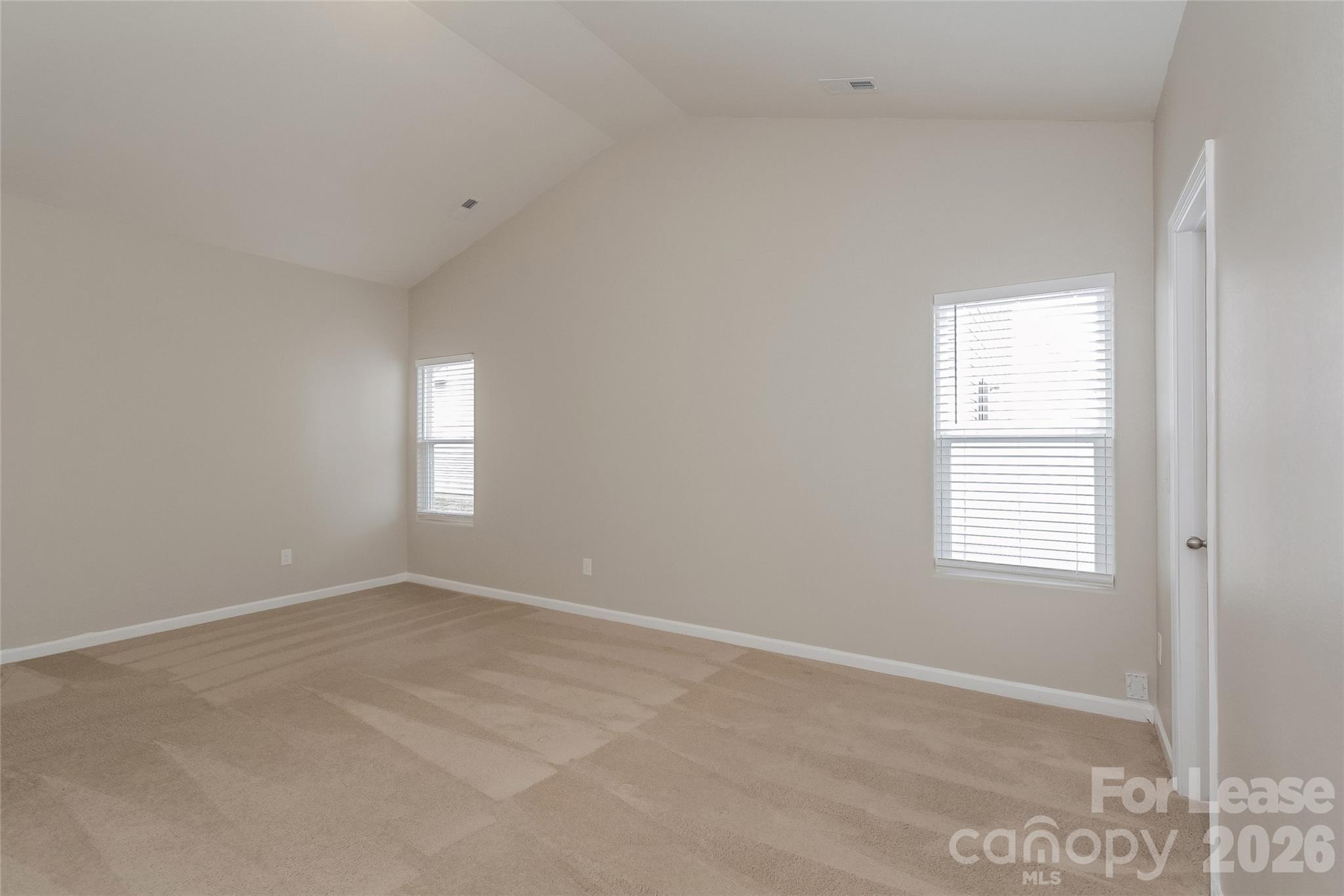 960 Joselynn Drive Property Photo 12